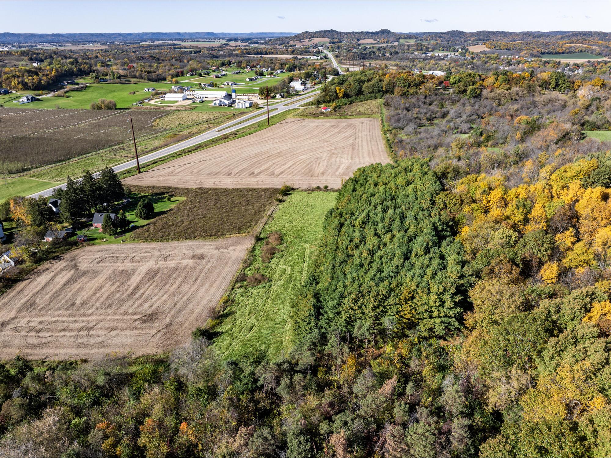 N16450 Hilltop Gale WI 54630 1940080 image9