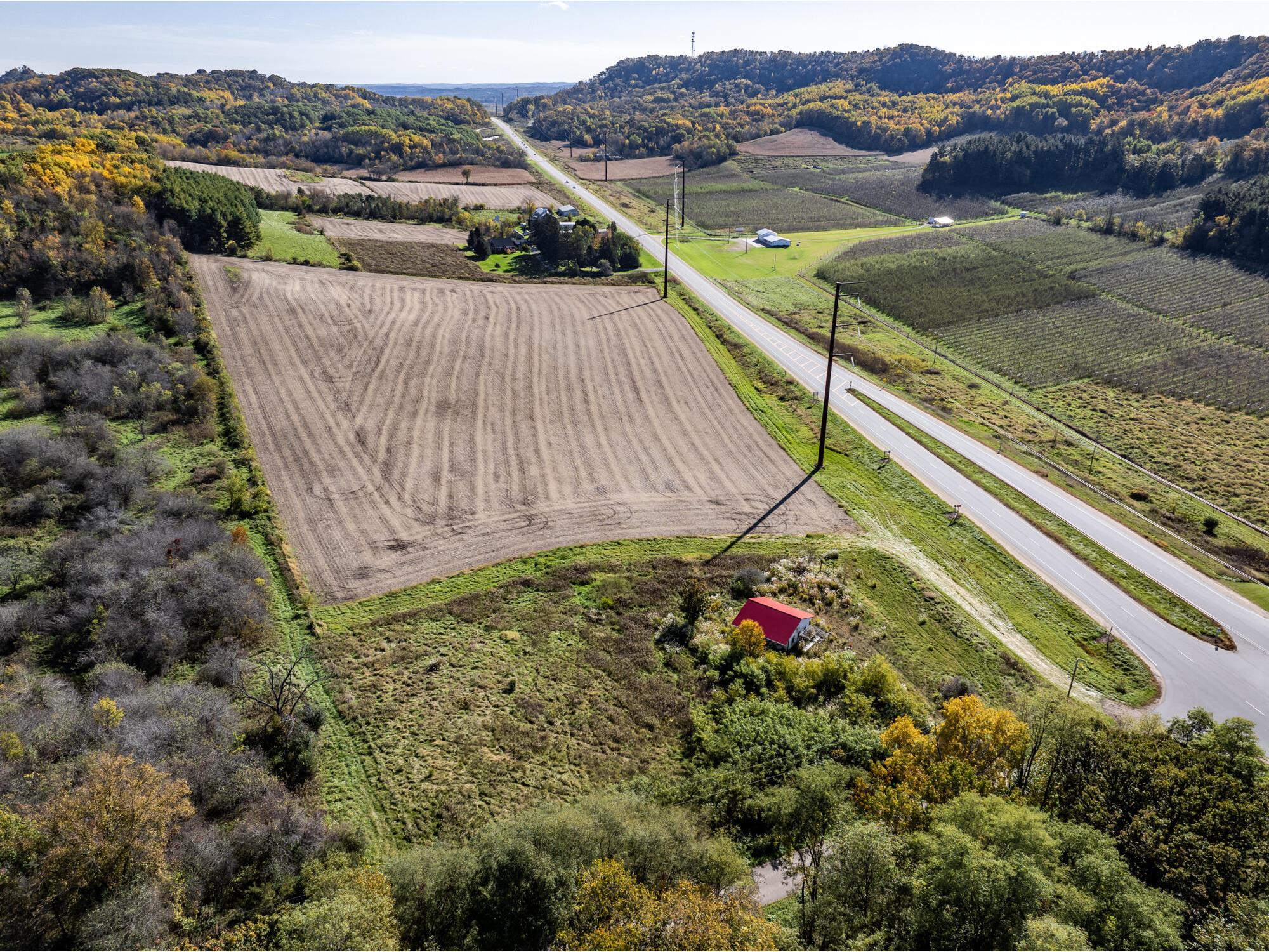 N16450 Hilltop Gale WI 54630 1941416 image1