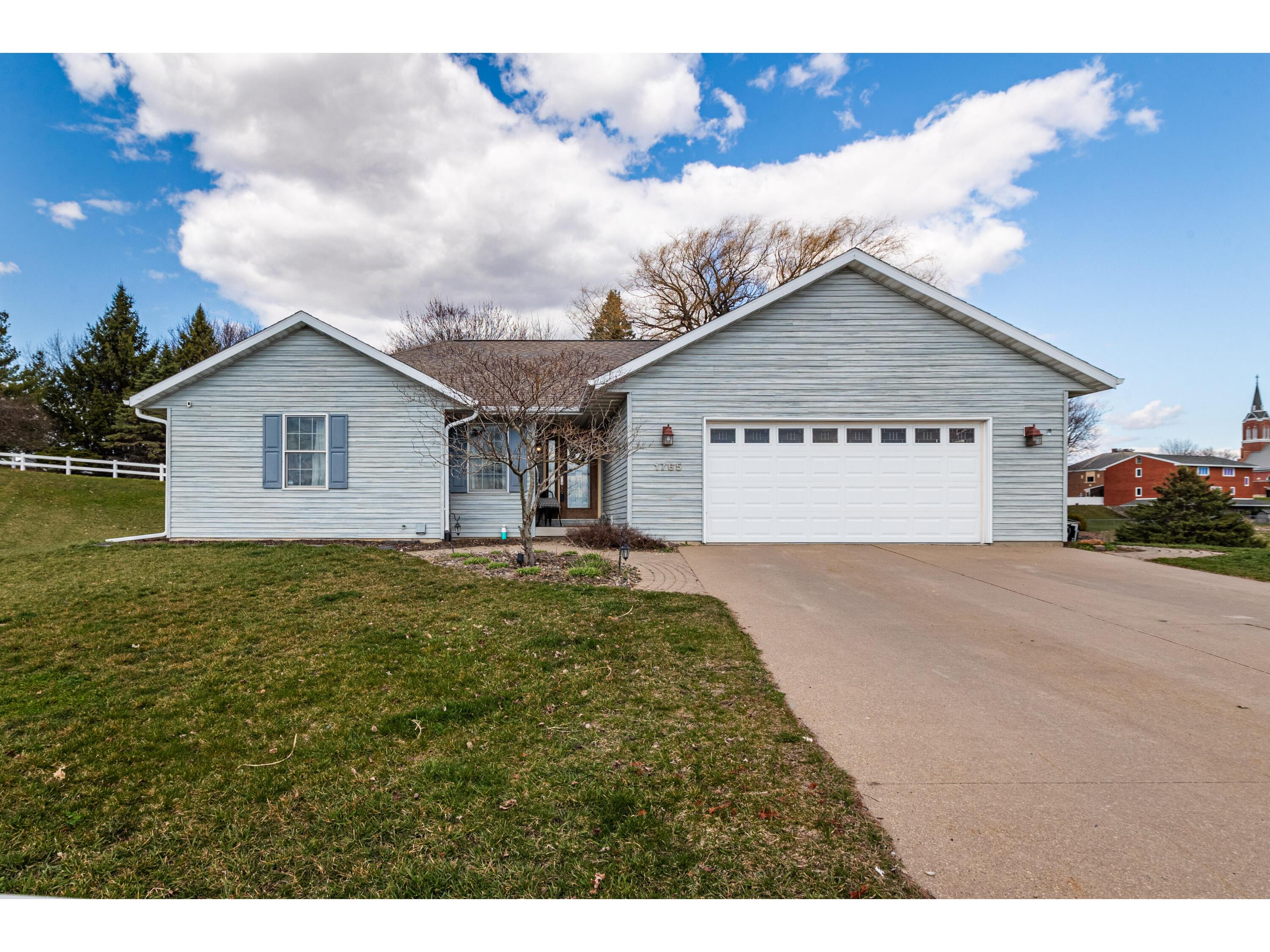 N1765 Elizabeth Greenfield WI 54601 1870779 image1