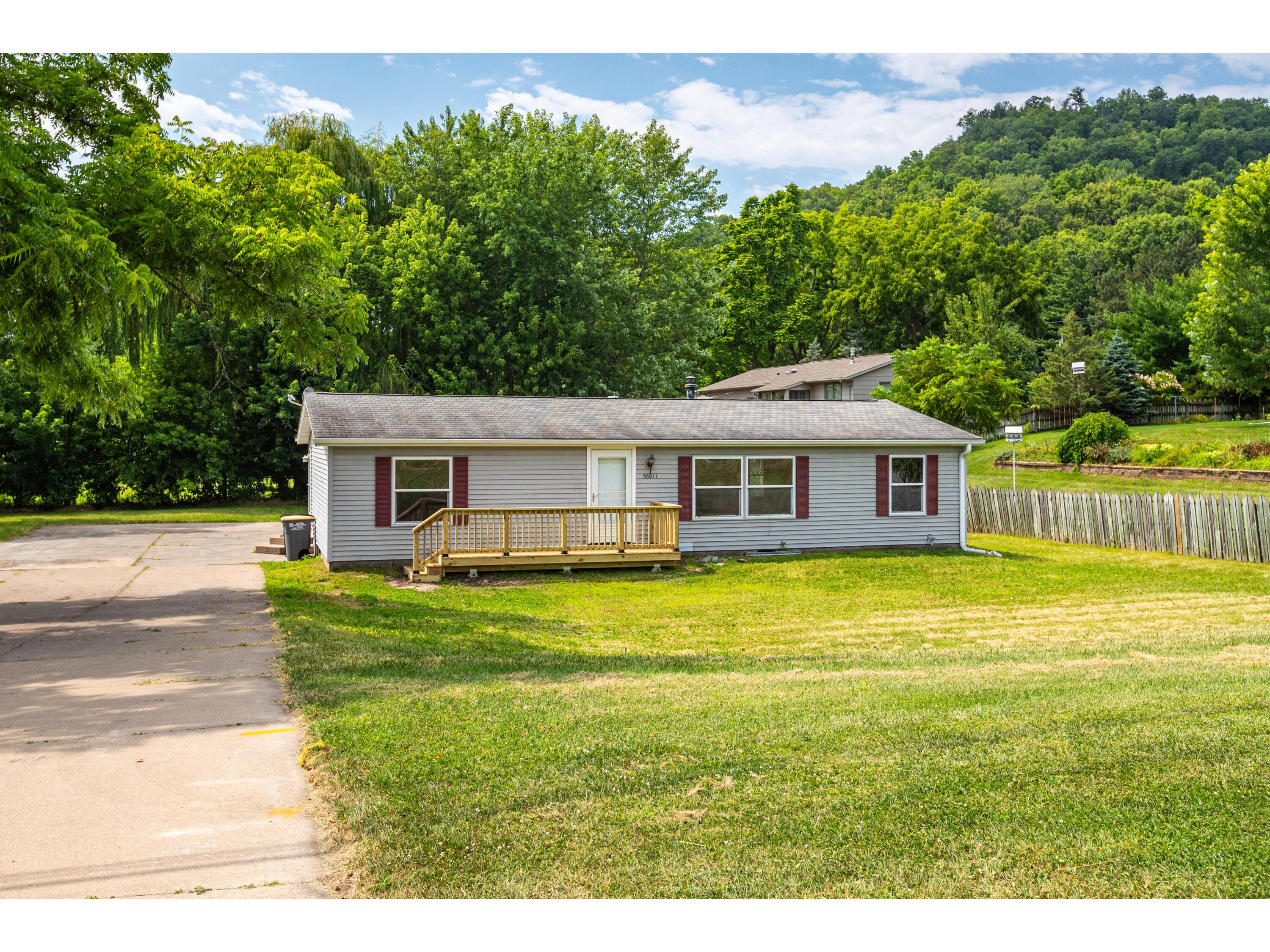 N1877 Hagen Shelby WI 54601 1930290 image1