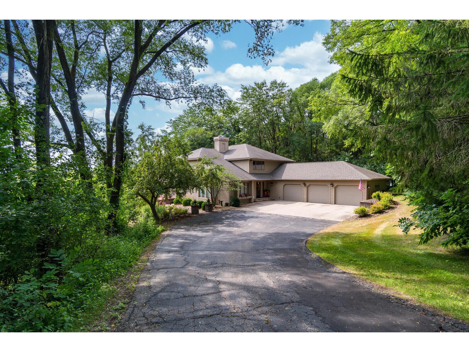N2015 Stonecrest Shelby WI 54601 1941038 image1