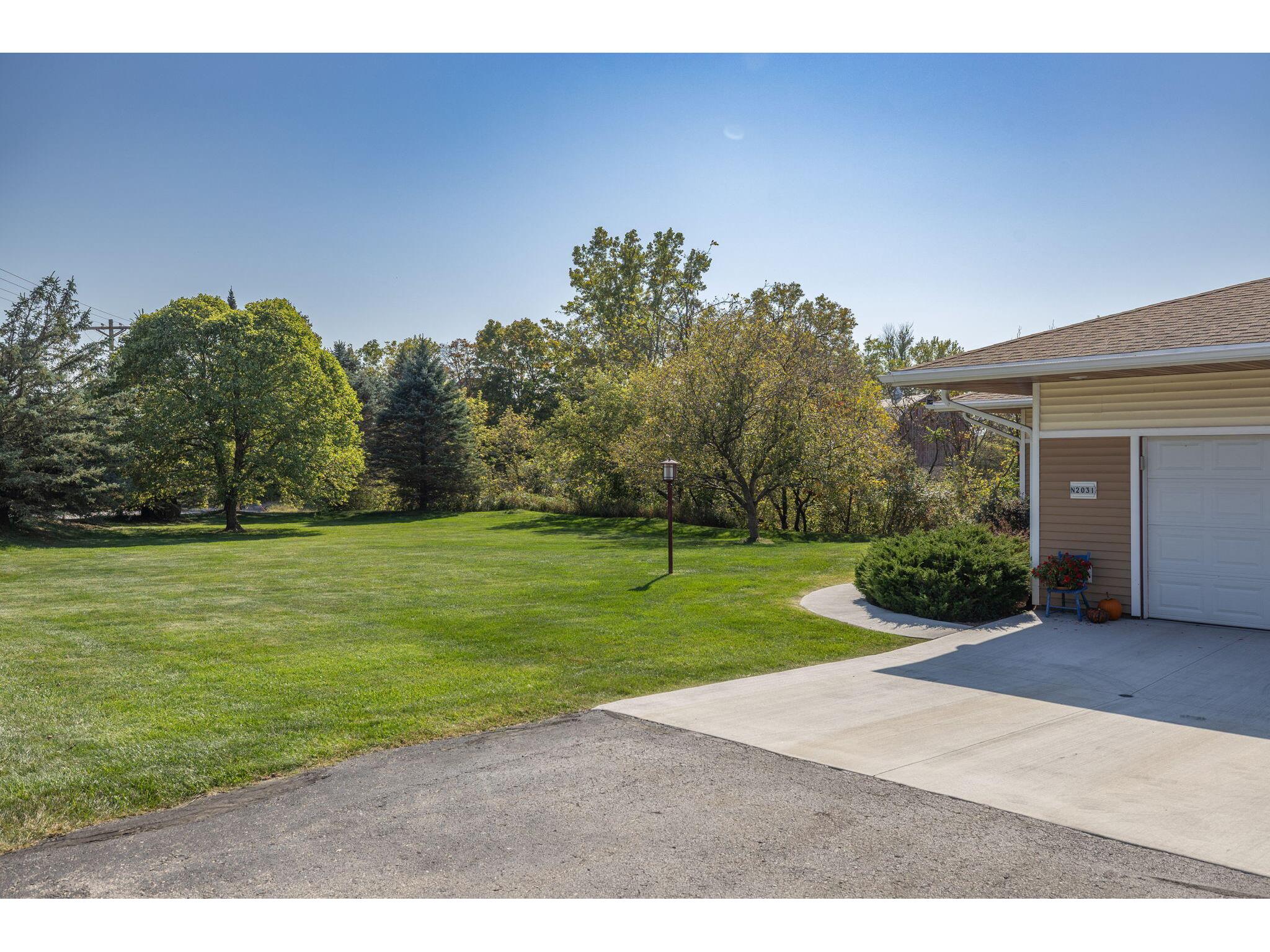 N2031 County Road F Shelby WI 54601 1952111 image26