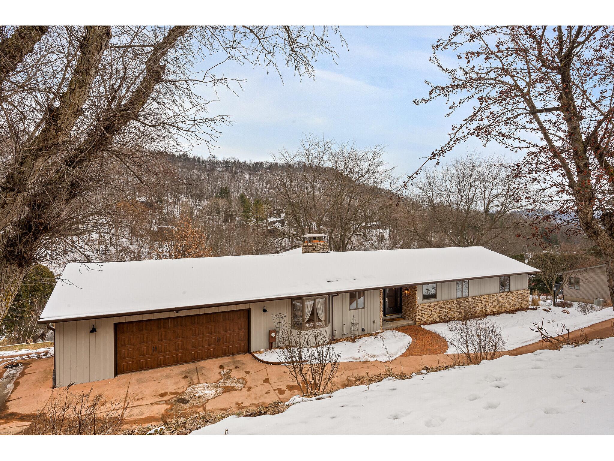 N2046 Orchard Valley Shelby WI 54601 1949788 image1