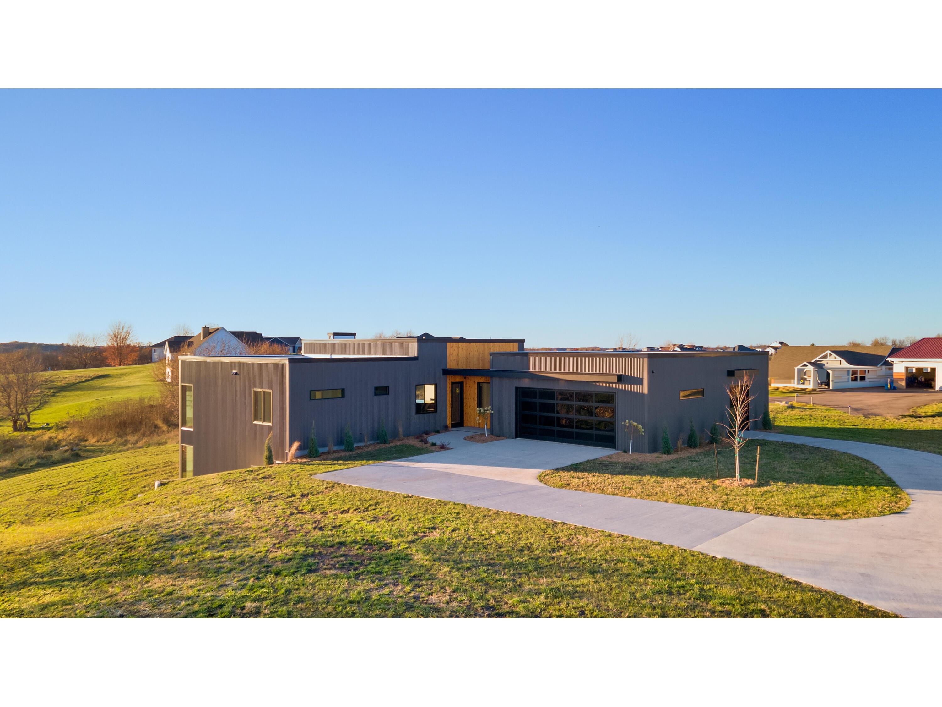 N2051 Bahr Greenfield WI 54601 1899037 image1