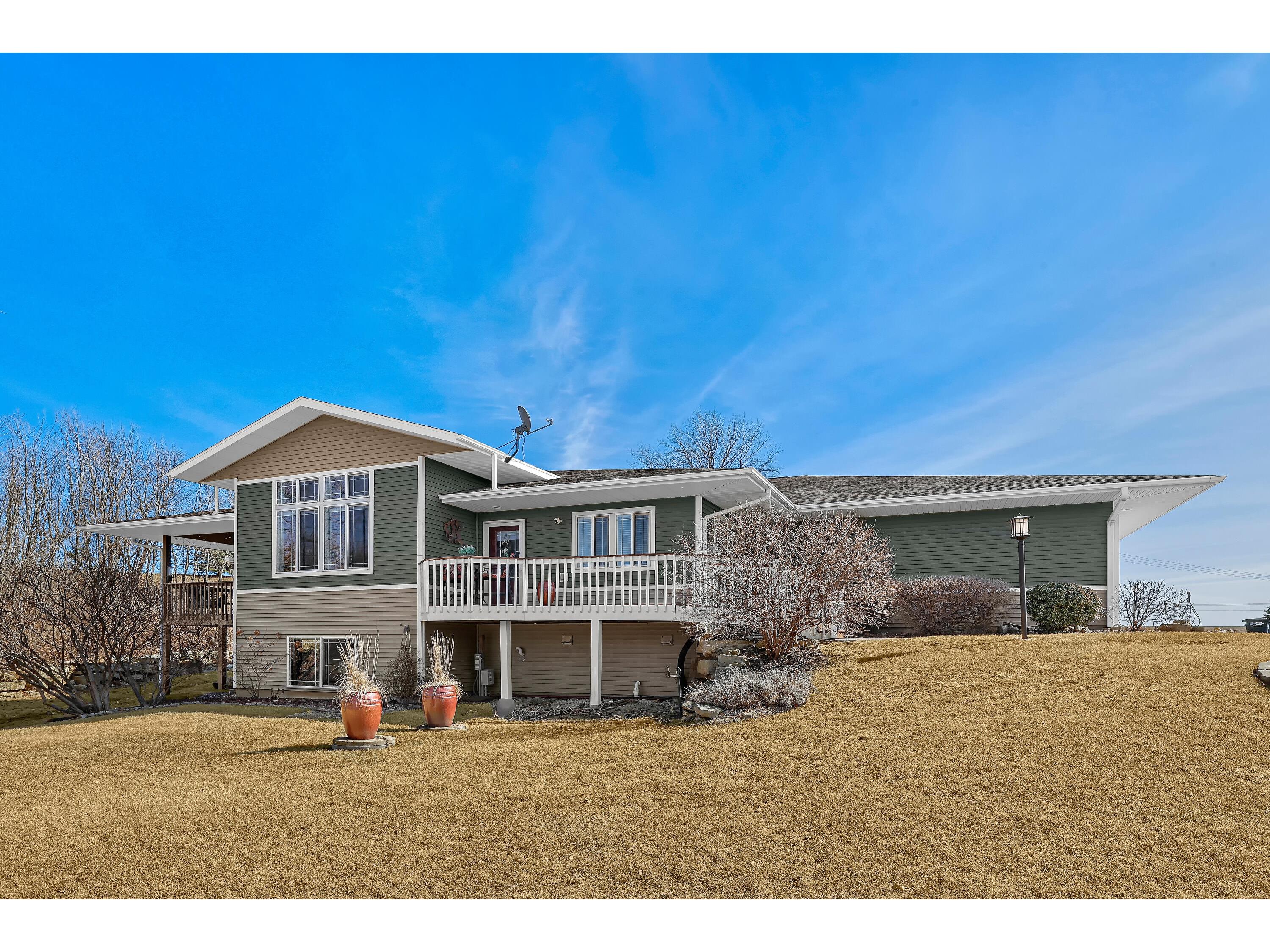 N2067 County Road F Shelby WI 54601 1909439 image1