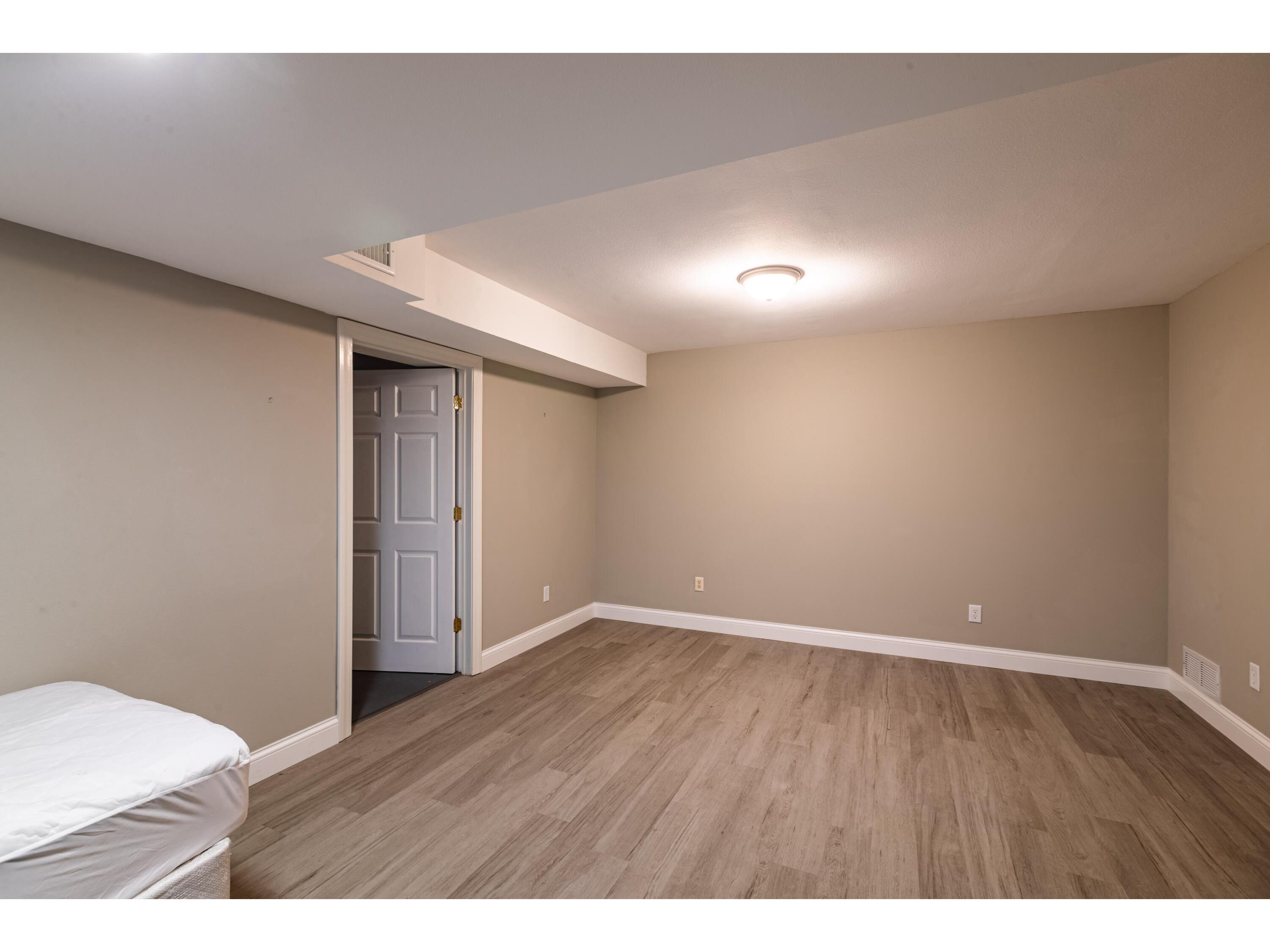 N2194 Valley Shelby WI 54601 1923040 image50