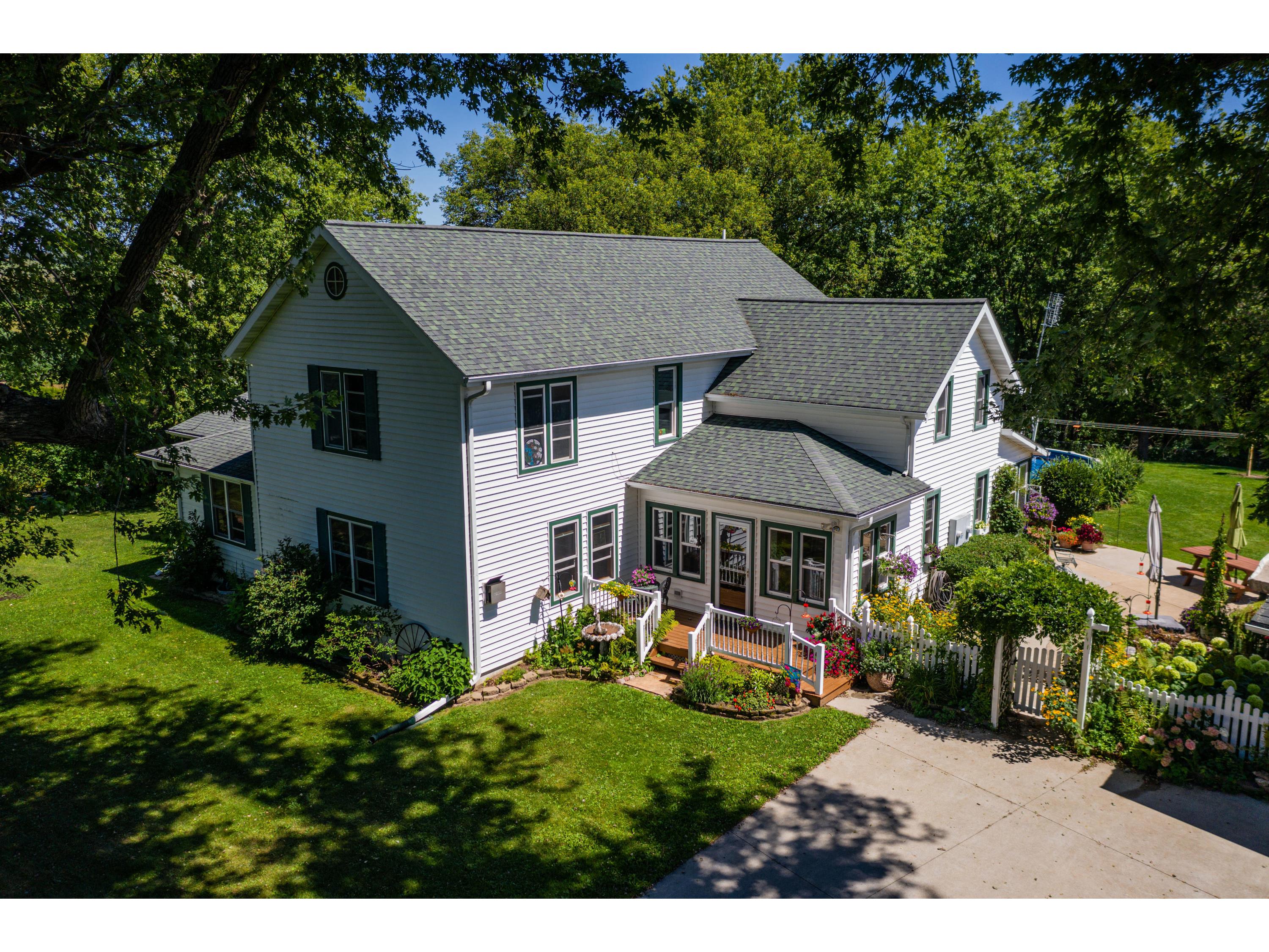 N22963 Linrude RD, Ettrick, WI 54627 MLS 1712272 Edina Realty