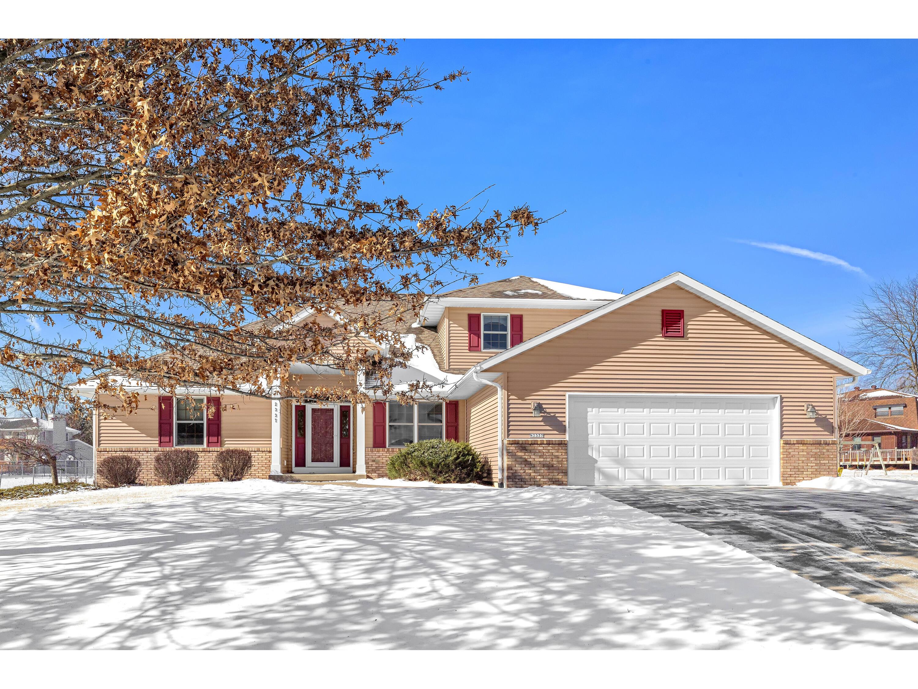 N2337 Briarwood Shelby WI 54601 1907062 image1