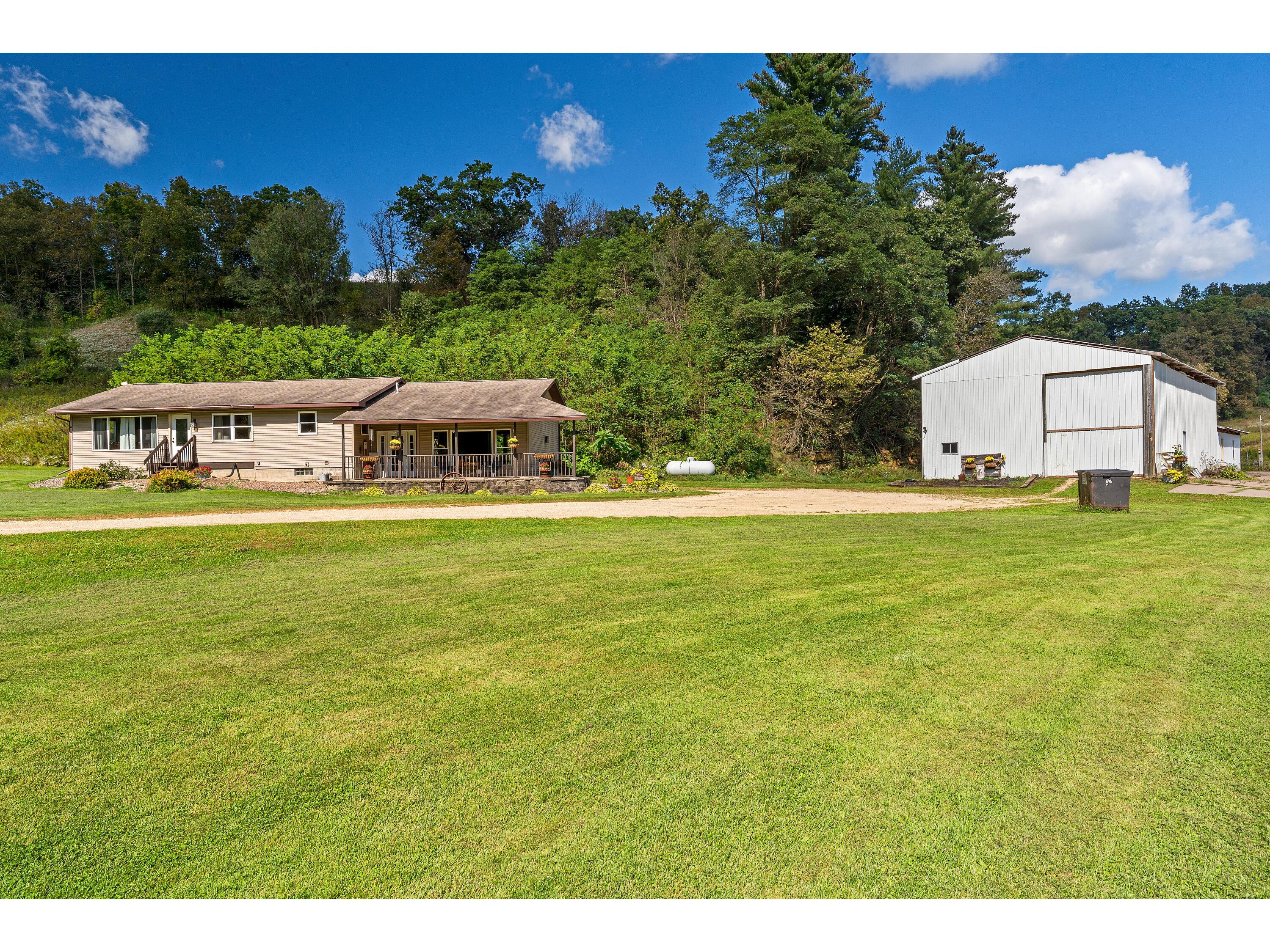 N27146 County Road S Ettrick WI 54616 1936931 image1