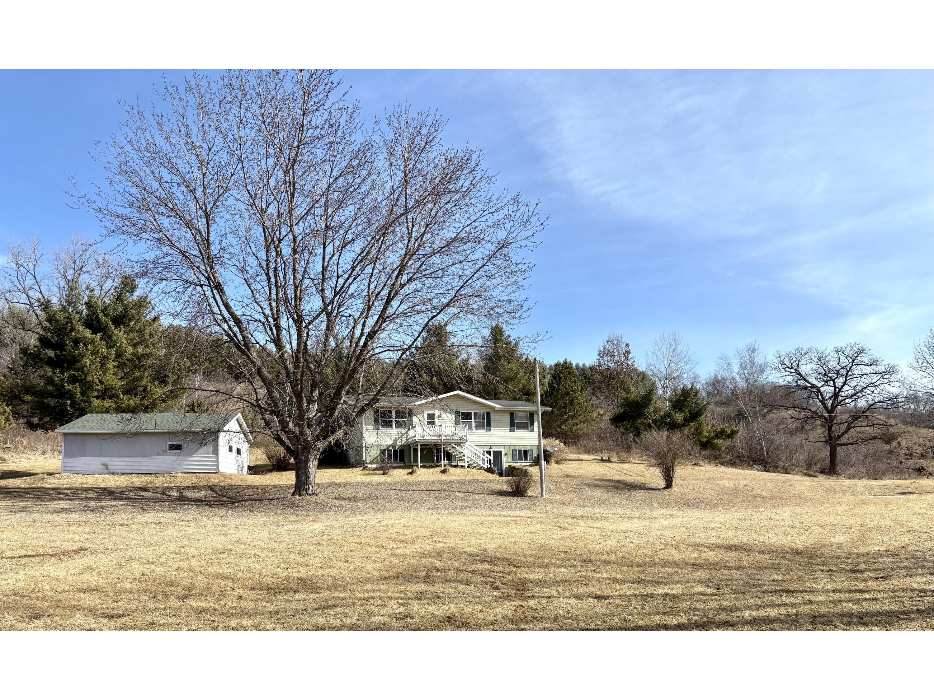 N28504 Bradley Preston WI 54616 1909688 image1