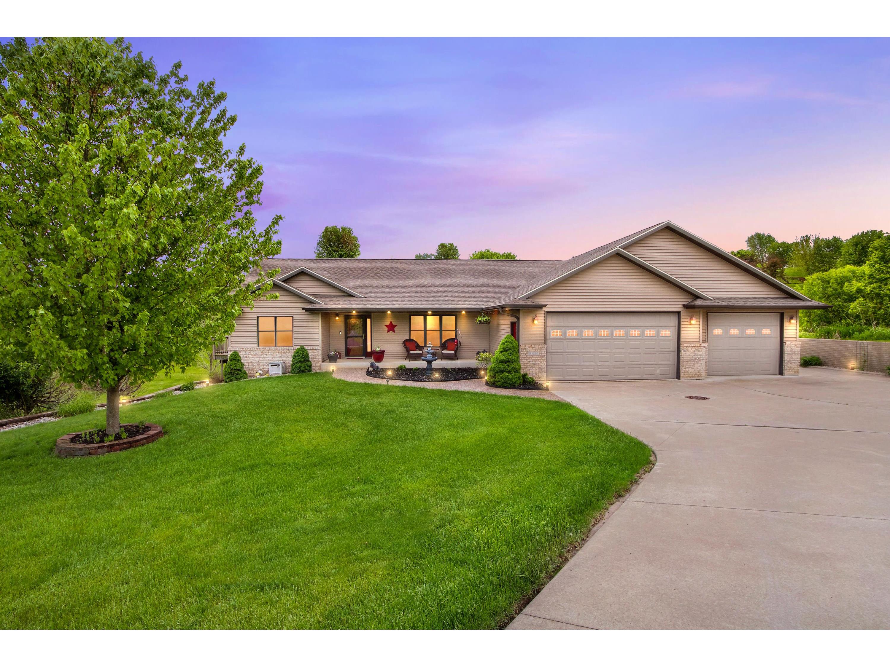 N3236 Holmgren Barre WI 54601 1922595 image1