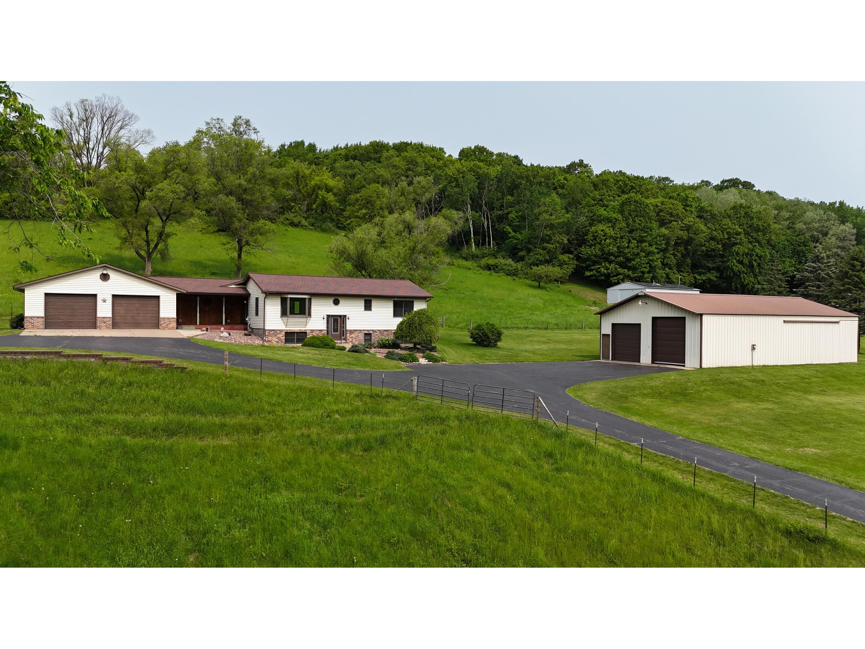 N3661 Peters Medary WI 54601 1920427 image1