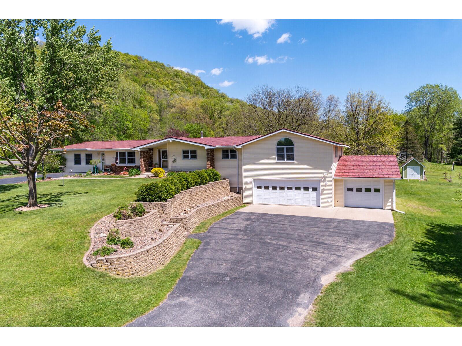 N3690 Lux Bergen WI 54601 1963097 image1