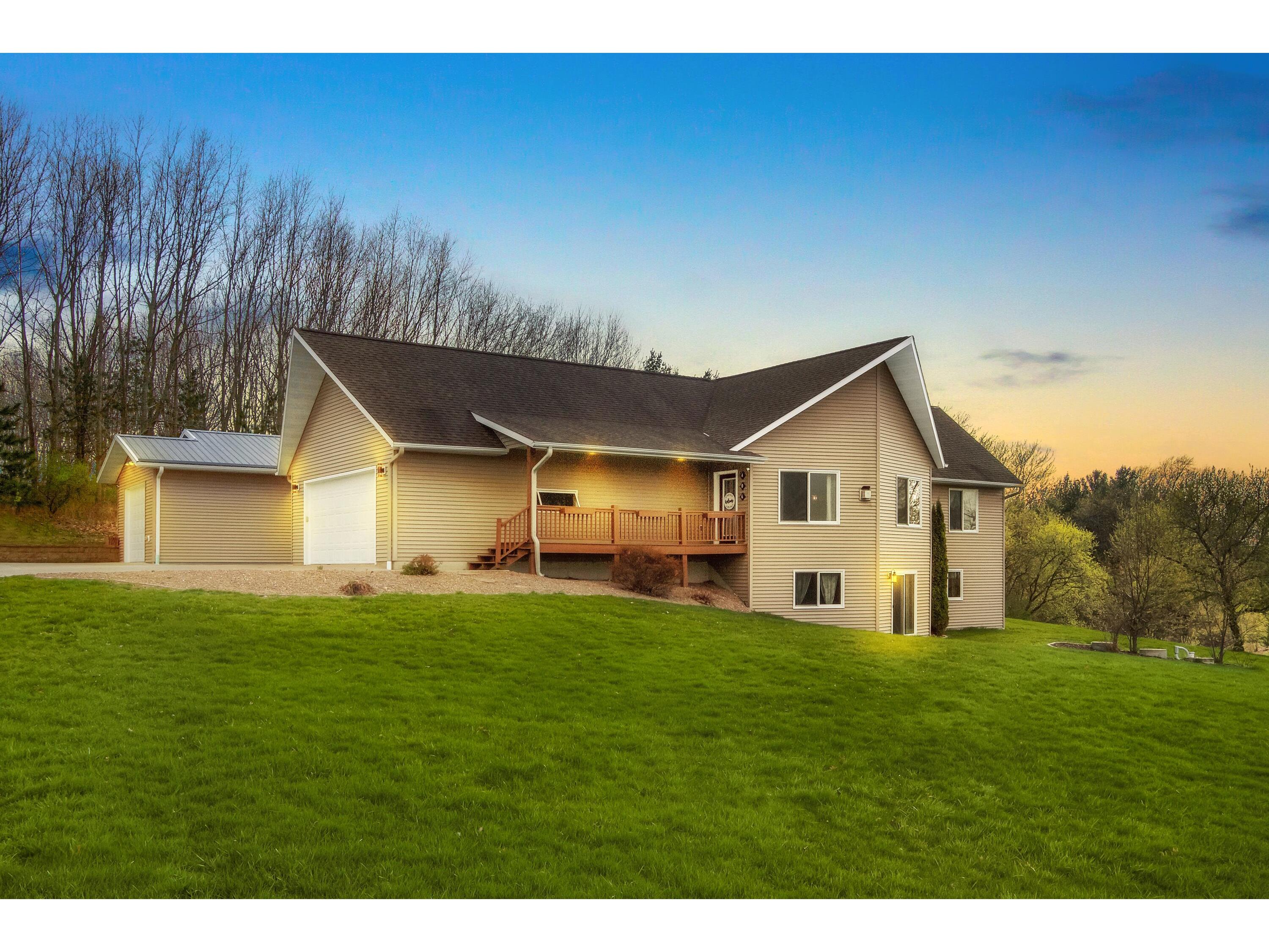 N406 Ten Mile Cir, Greenfield, WI, 54623 MLS 1791986 Edina Realty