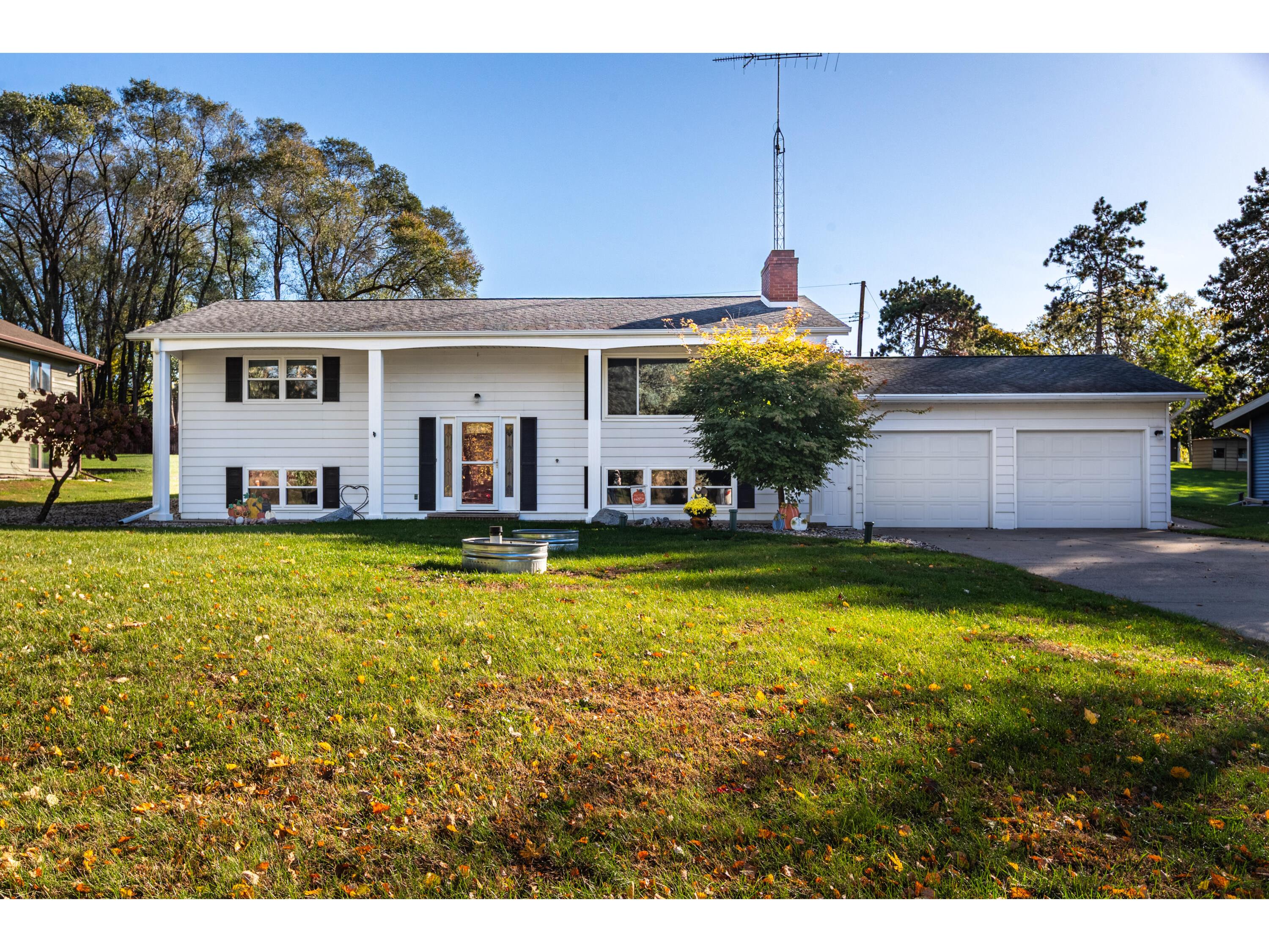 N4360 Esther Medary WI 54650 1940458 image1