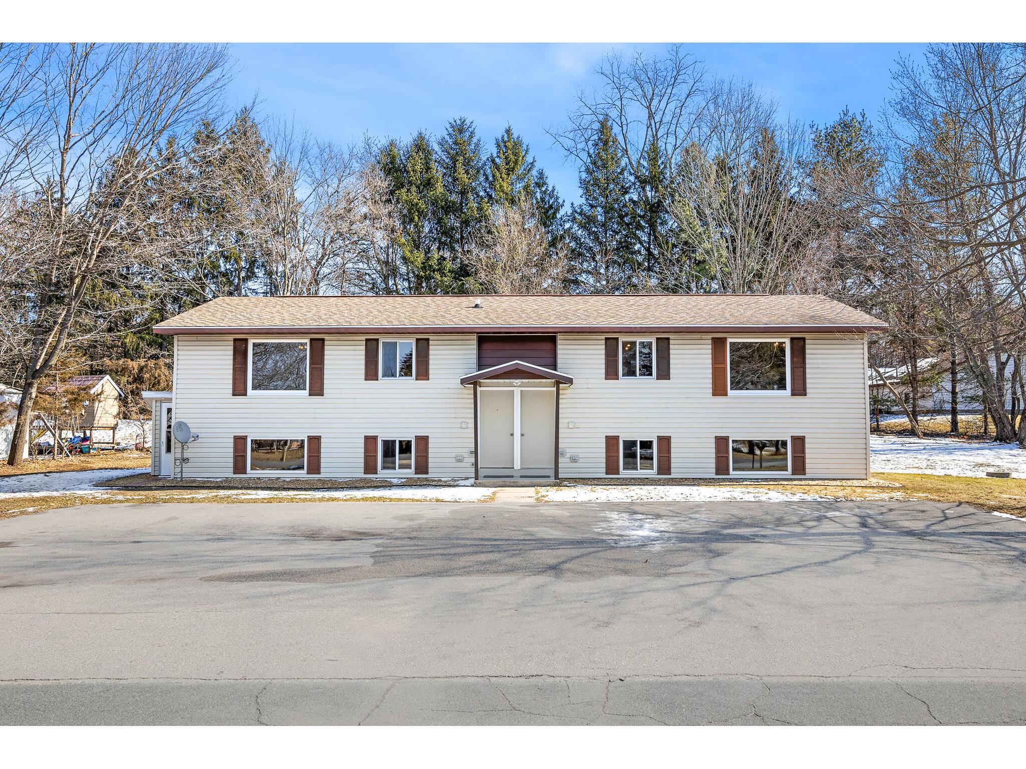 N5288 Clover Onalaska WI 54650 1866252 image1