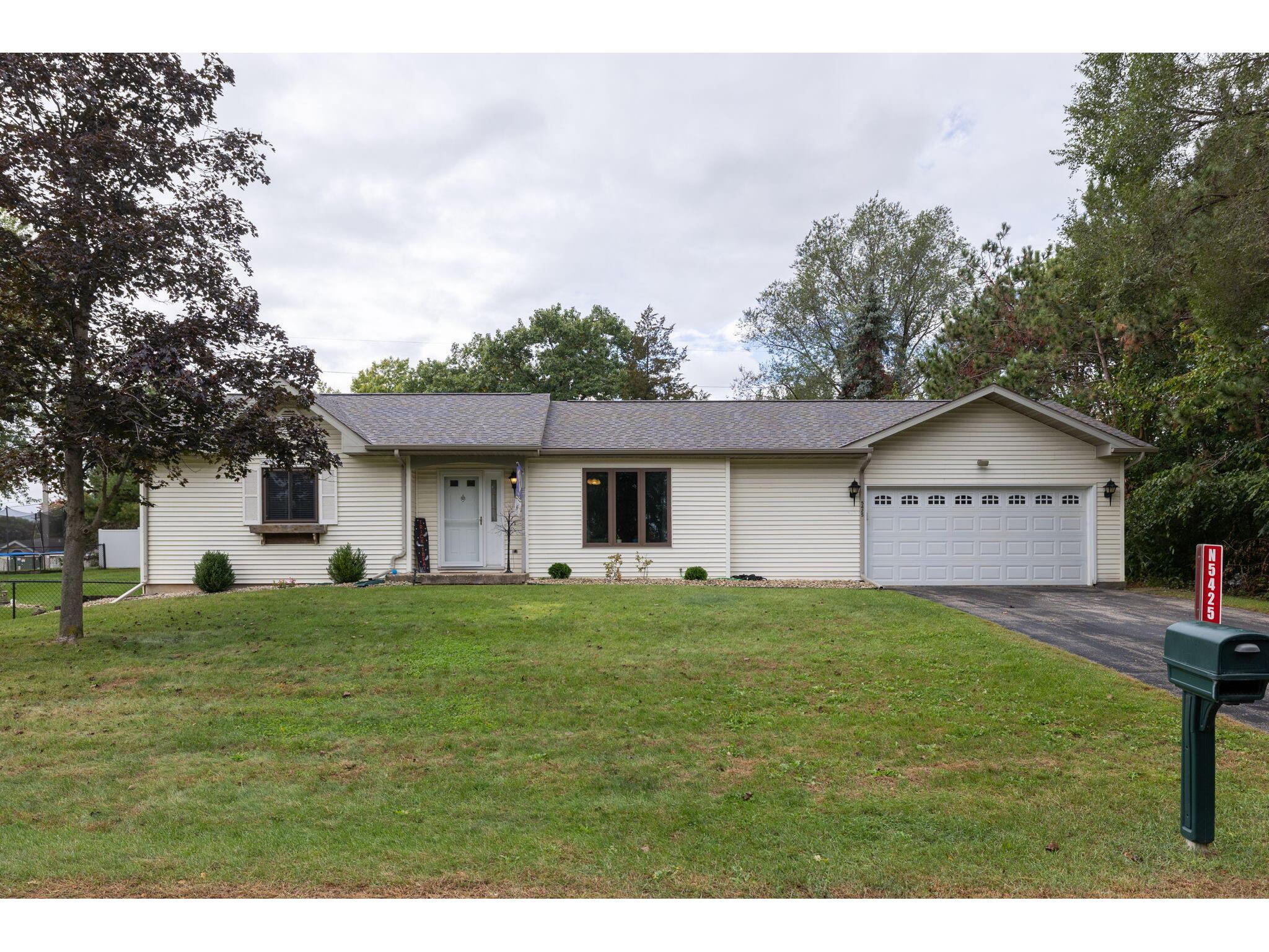 N5425 Penney Onalaska WI 54650 1938264 image1