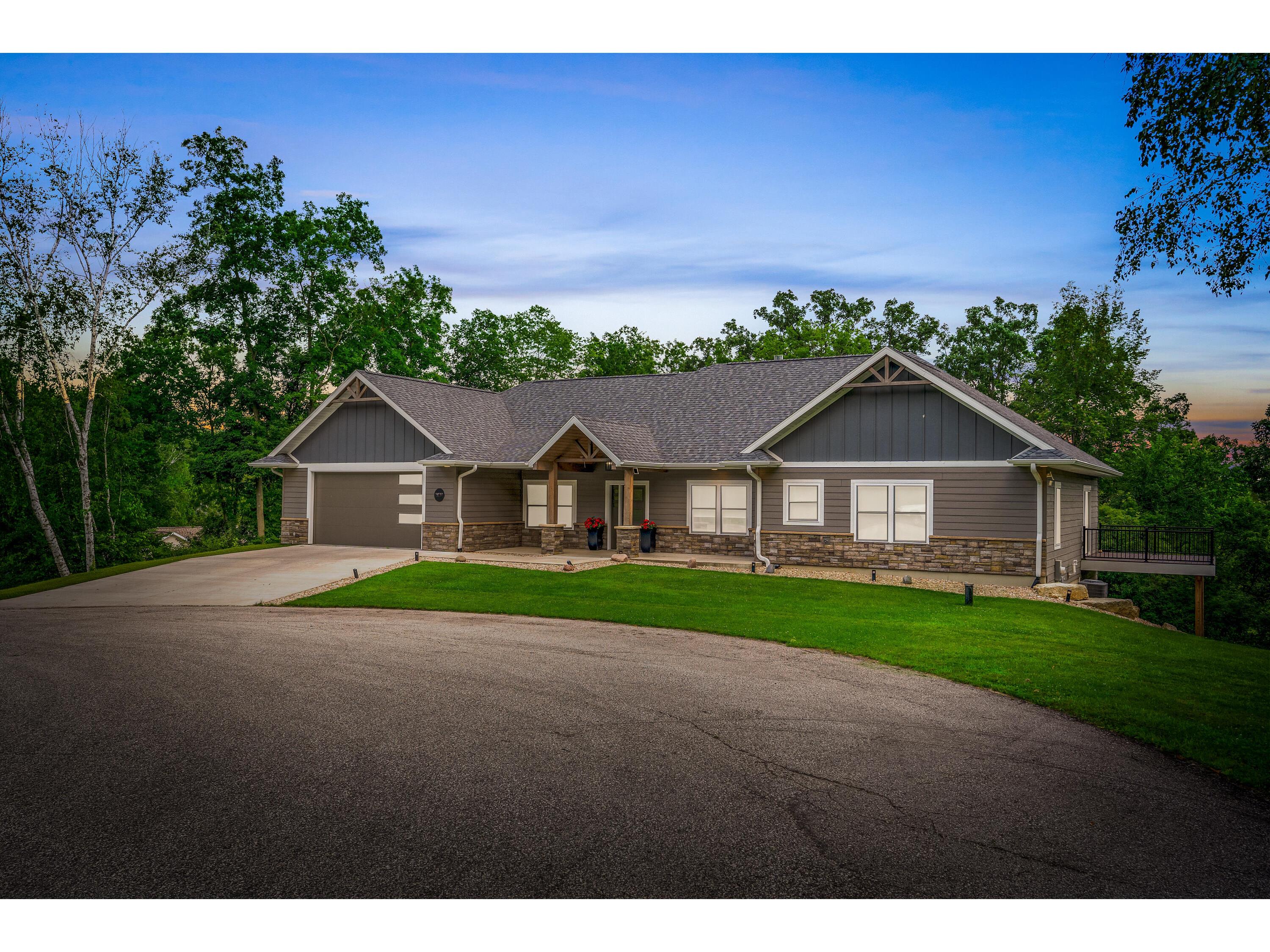 N6091 Grayhawk Dr Onalaska WI 54650 1884843 image1