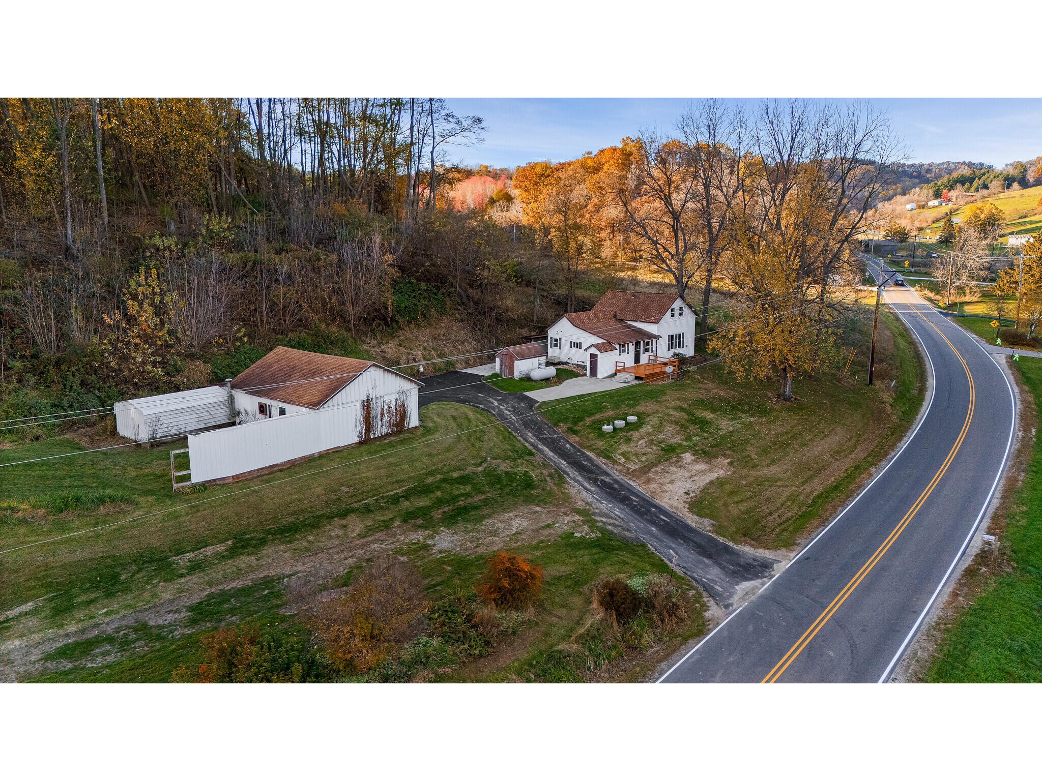 N6491 County Road C Hamilton WI 54669 1942129 image1