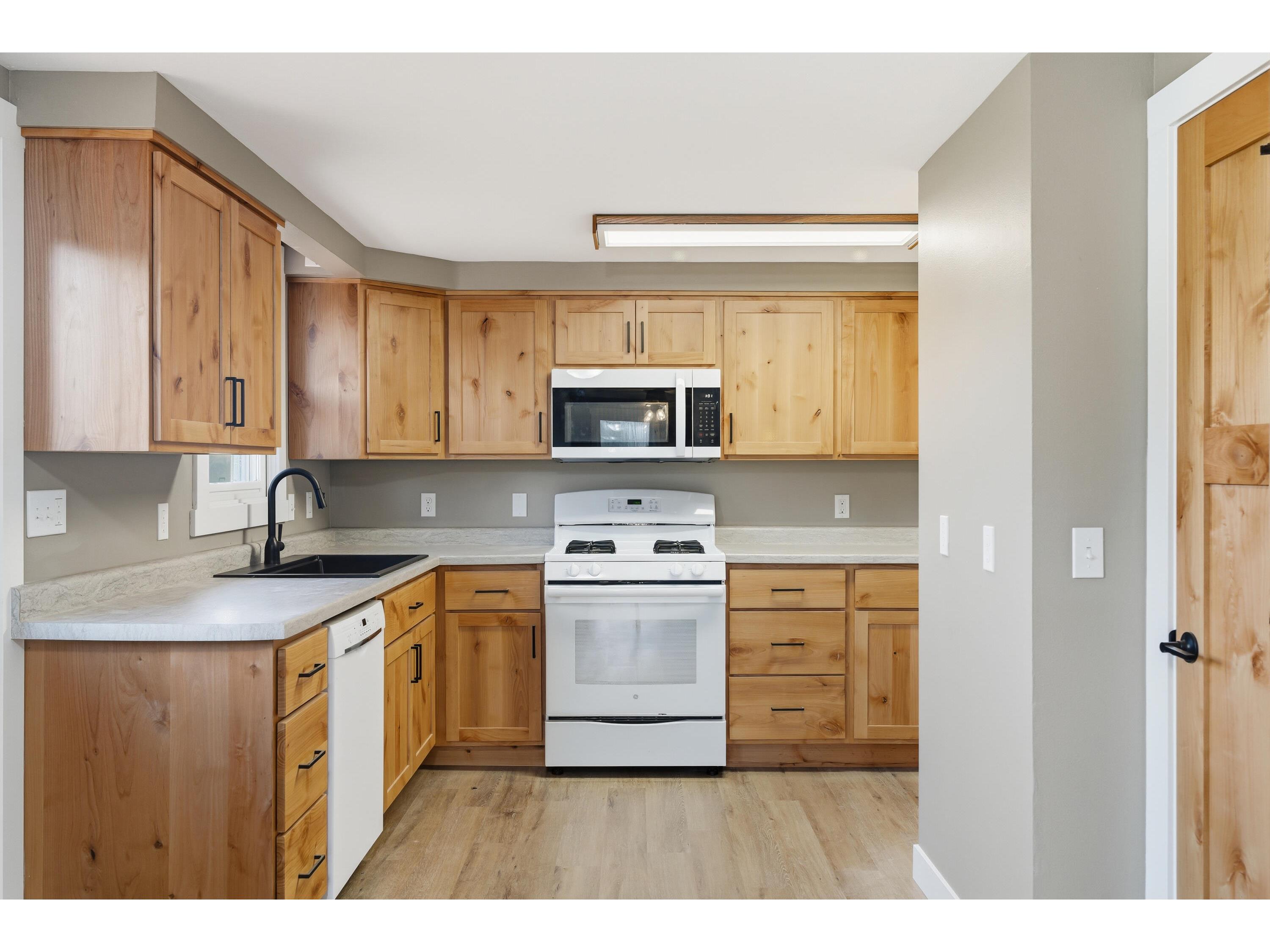 N6491 County Road C Hamilton WI 54669 1942129 image11