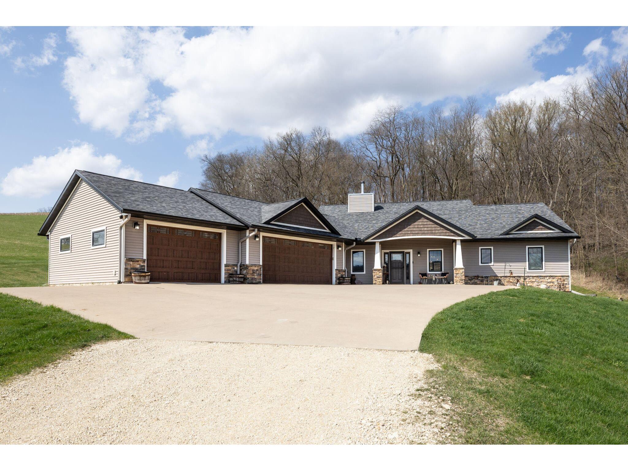 N7015 County Road W Onalaska WI 54636 1914889 image1