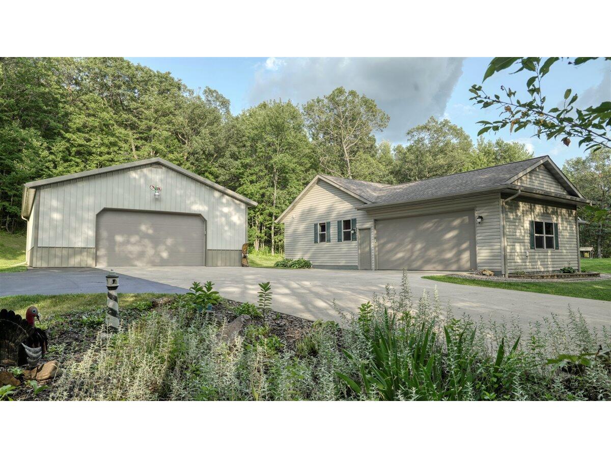 N7418 S SECHLERVILLE Hixton WI 54635 1890744 image1