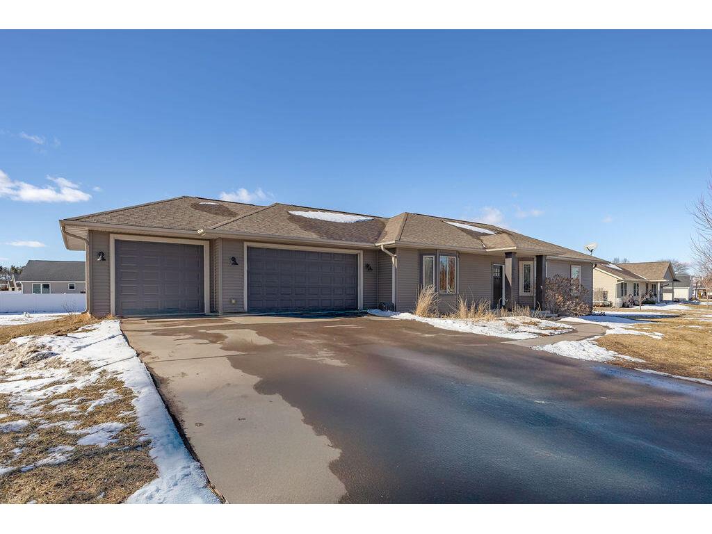 N8353 Ducke Holland WI 54636 1949754 image1