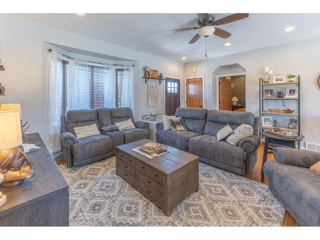 N8353 Ducke Holland WI 54636 1949754 image6