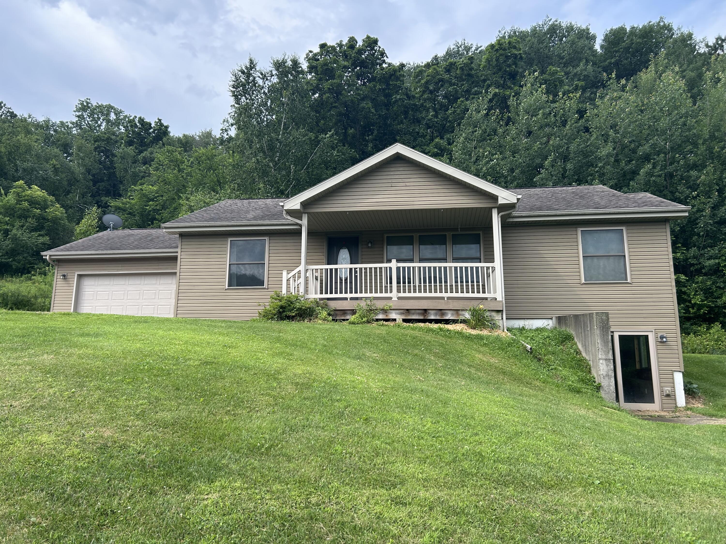 N8581 Kramer Farmington WI 54644 1925823 image1