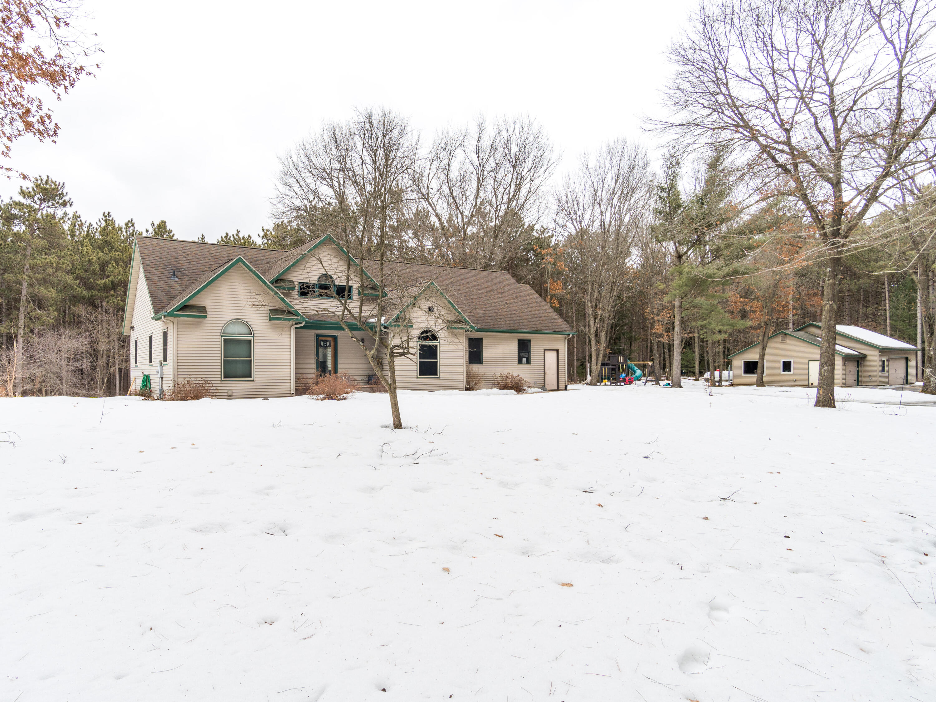 N9475 McIntosh Rd, Farmington, WI, 54642 MLS 1782678 Edina Realty