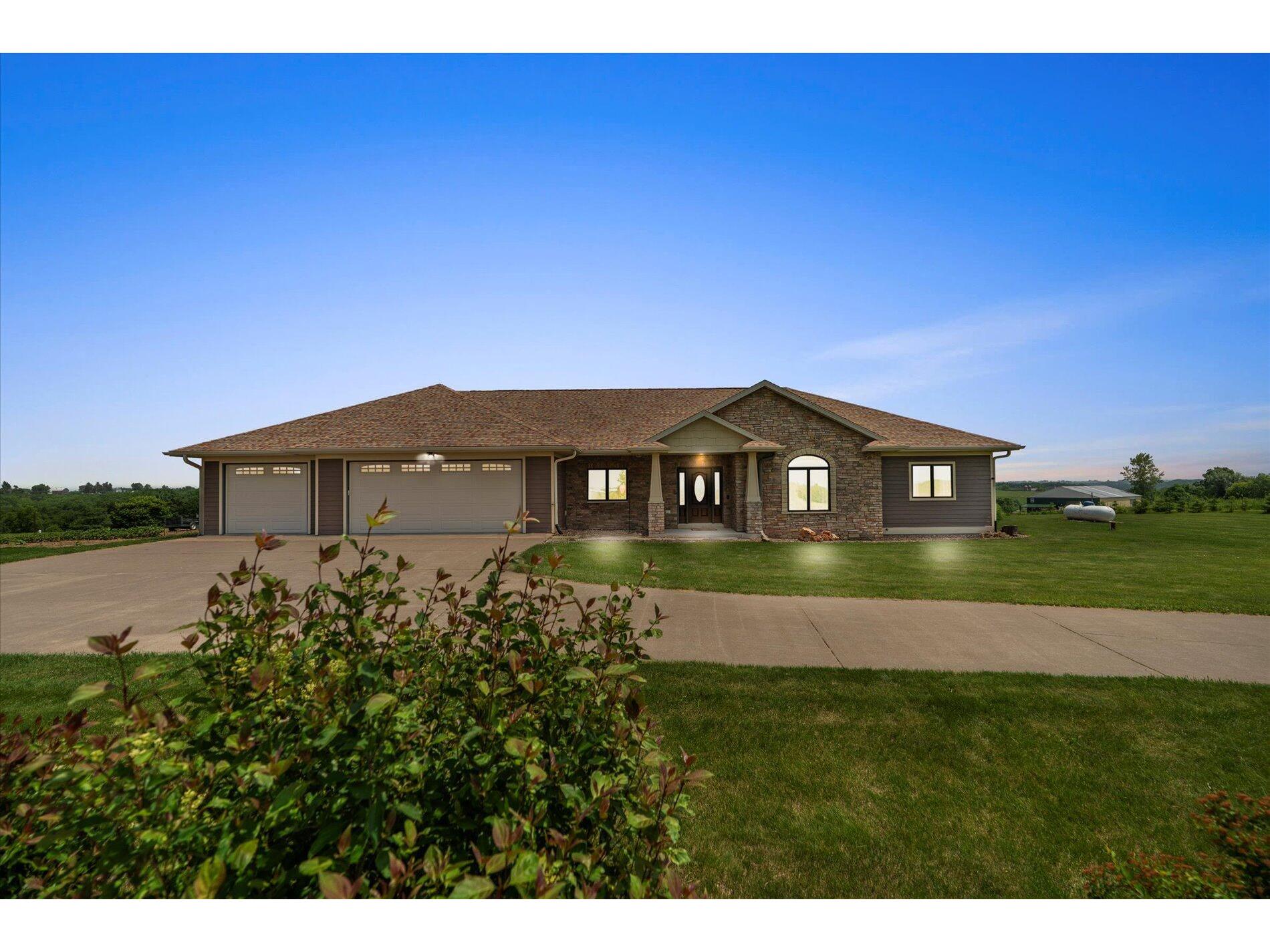 S3358 Hass Harmony WI 54665 1922622 image1