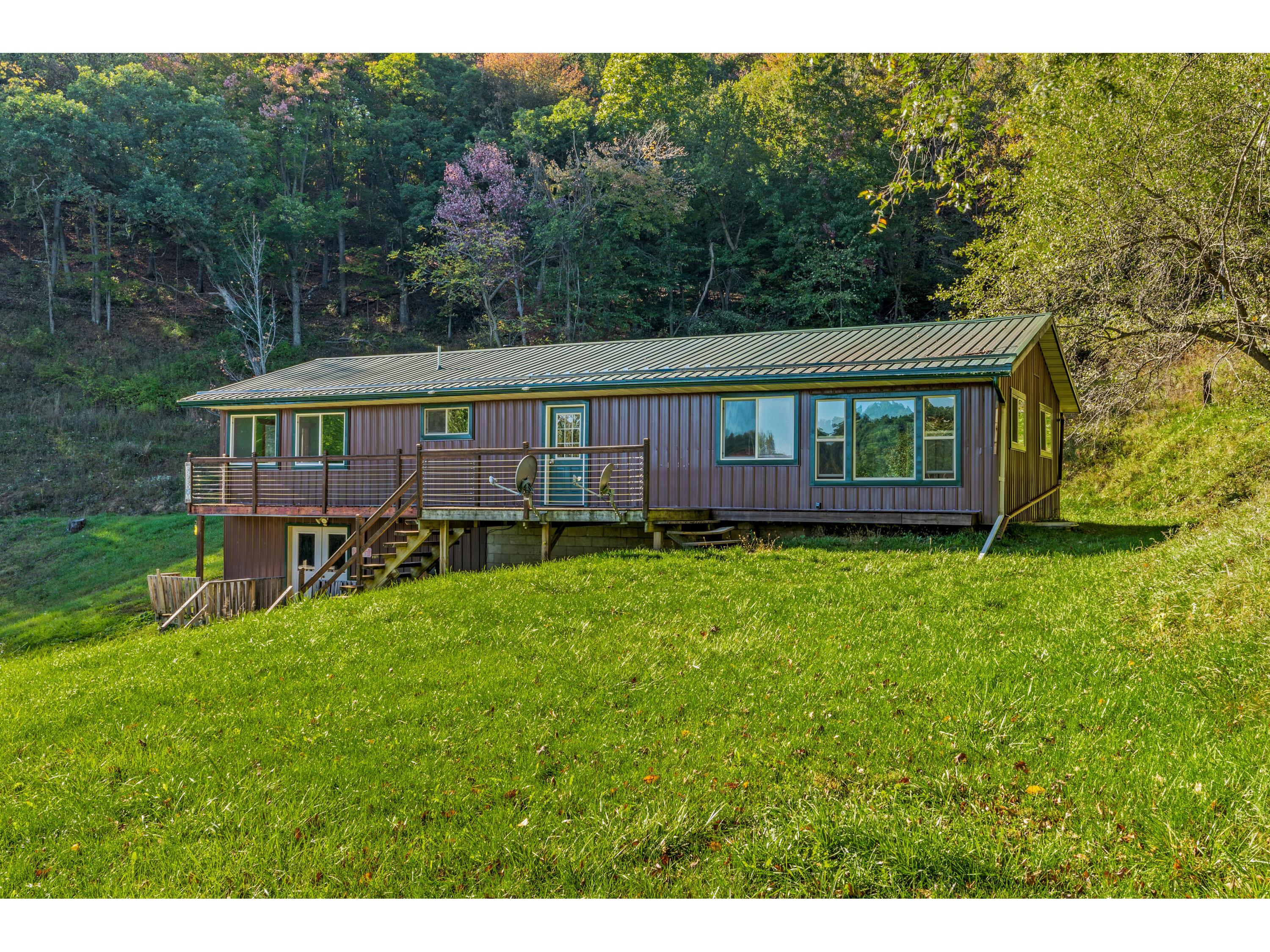 S343 Hoff Valley Whitestown WI 54651 1854225 image1