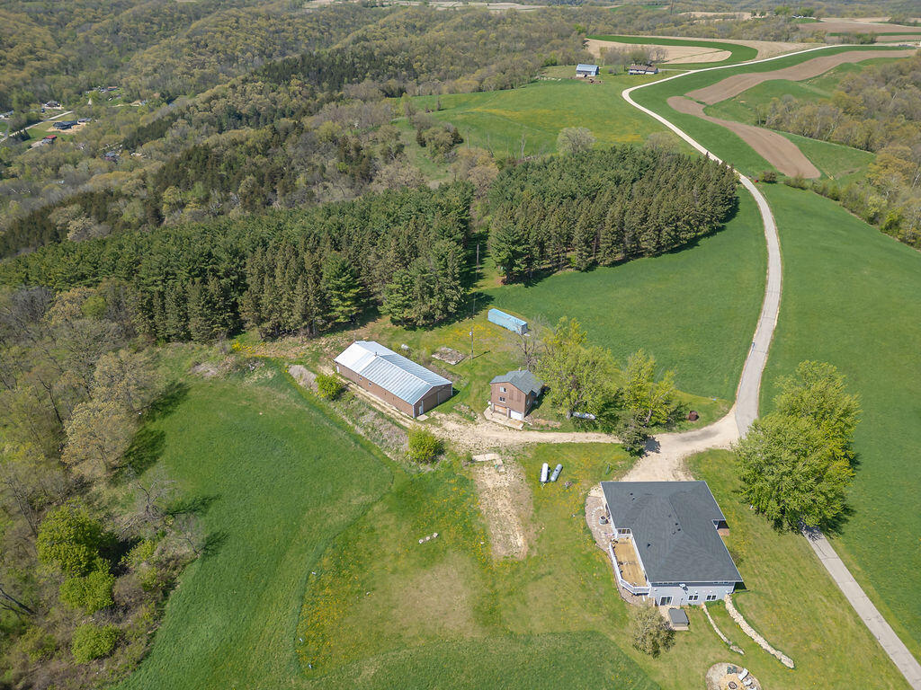 S3565 Rooster Ridge Buffalo WI 54629 1961184 image92