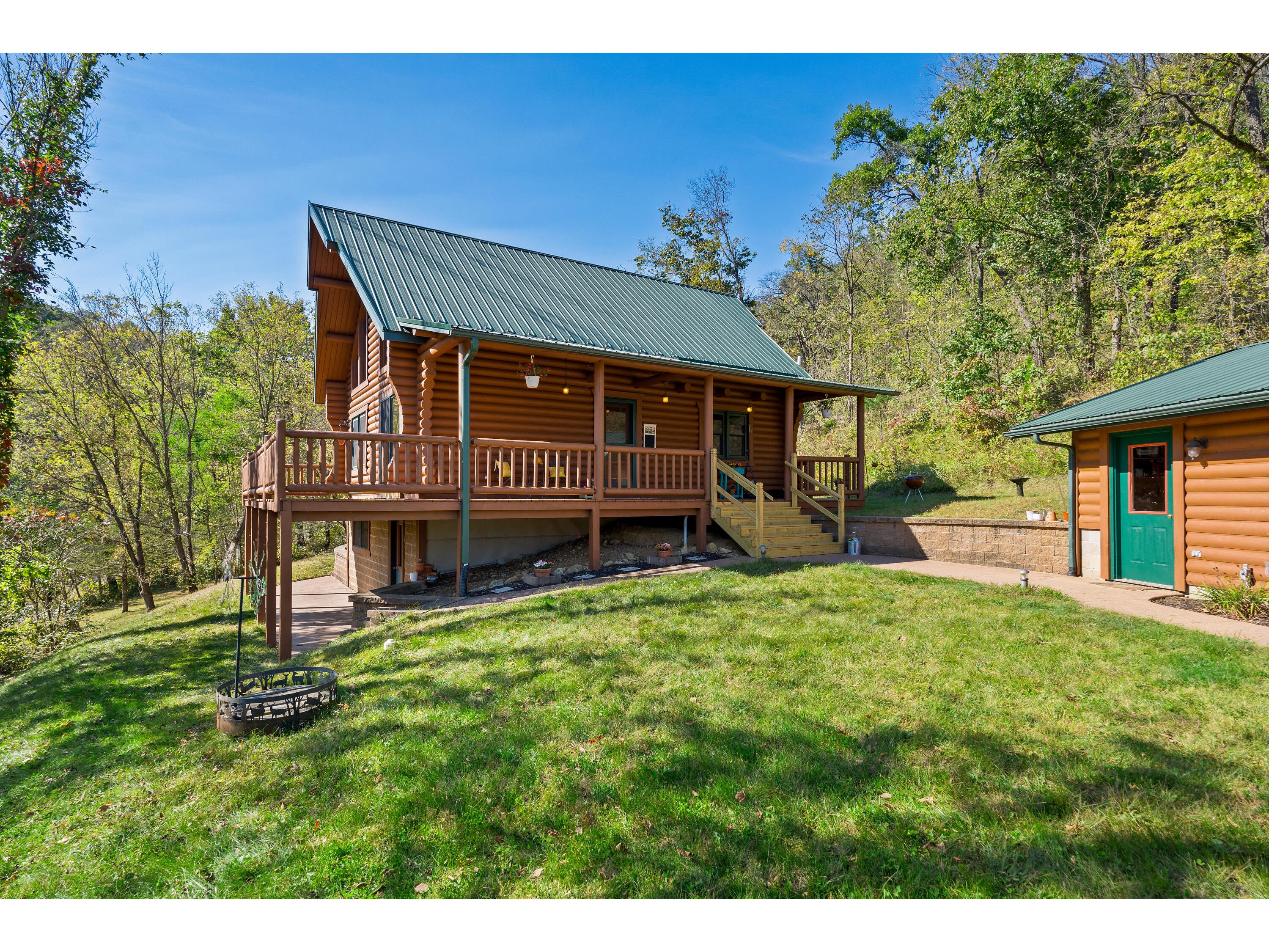 S4563 Newton Harmony WI 54632 1894878 image1