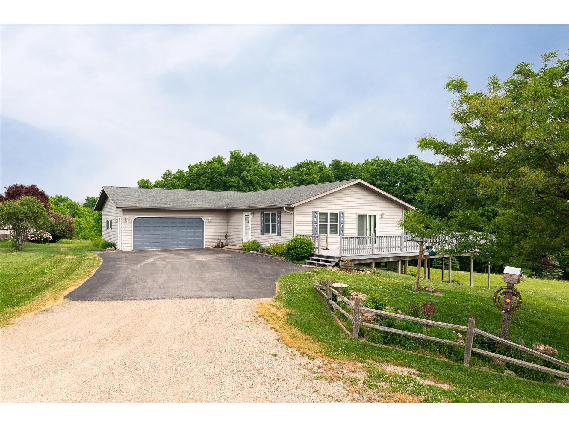 S4652 Woodland Webster WI 54664 1837951 image1