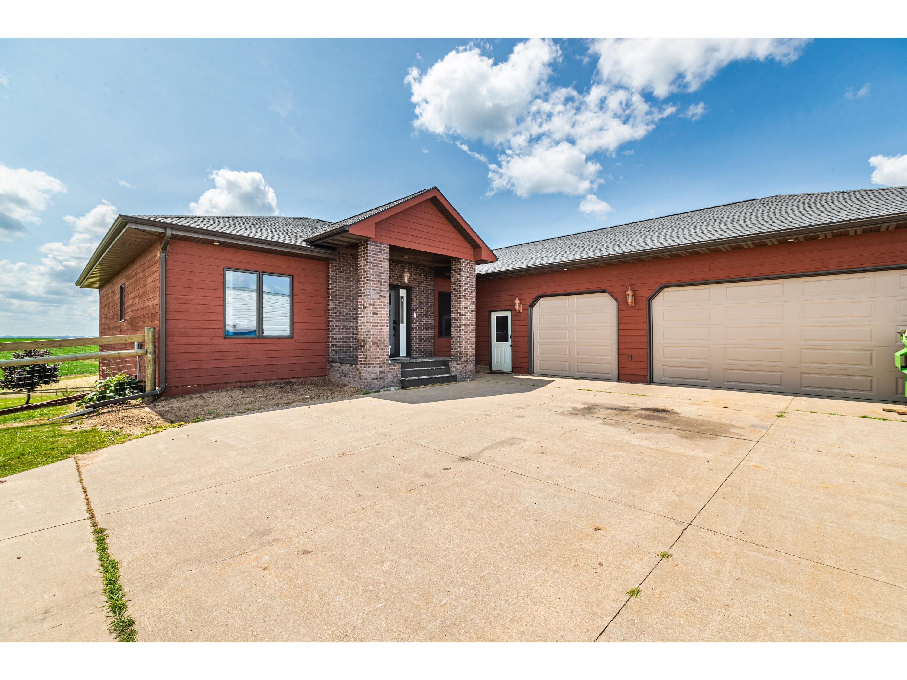 S477 Hailey Hamburg WI 54621 1884335 image1