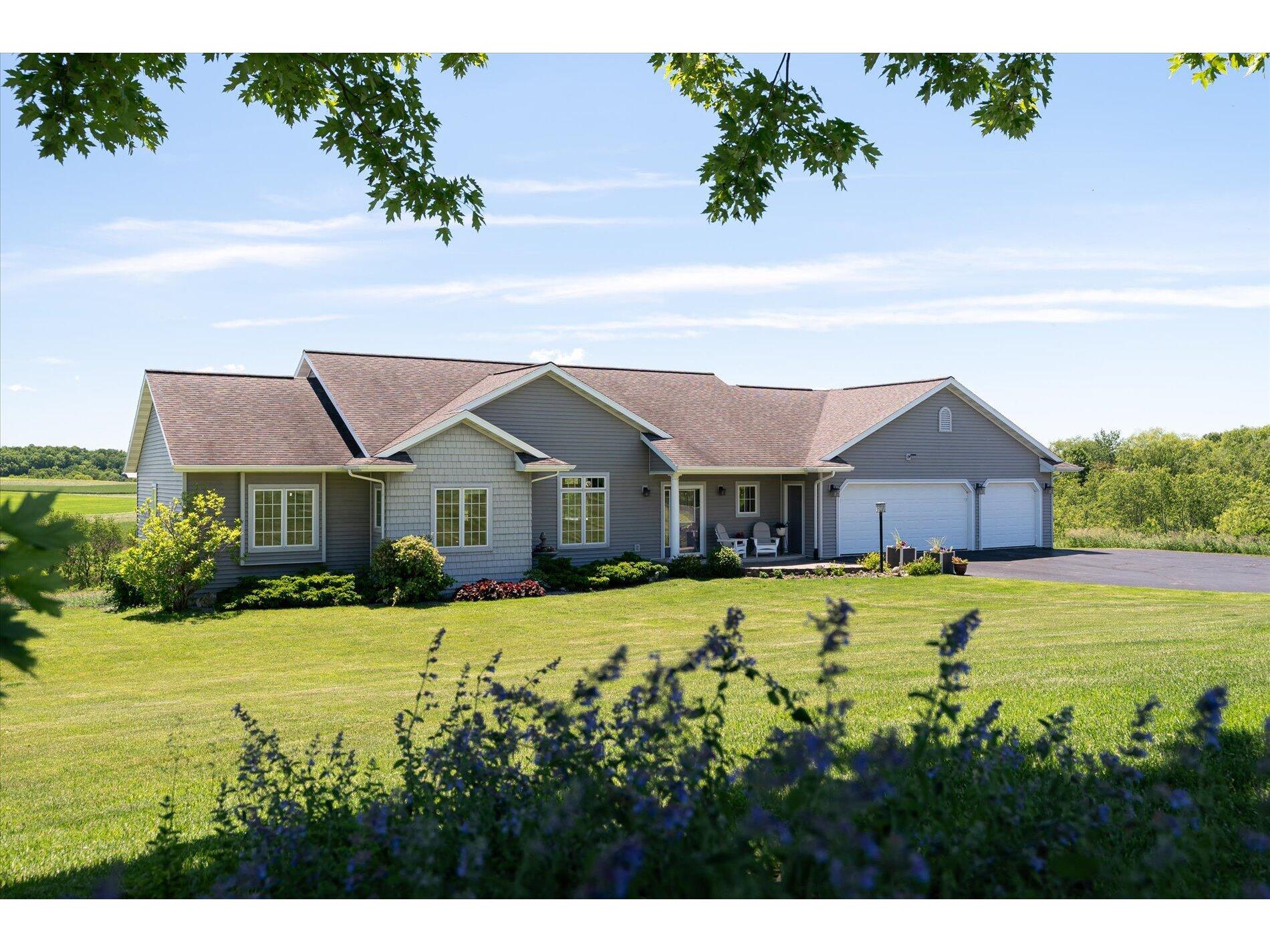 S5420 Eagle Viroqua WI 54665 1879269 image1