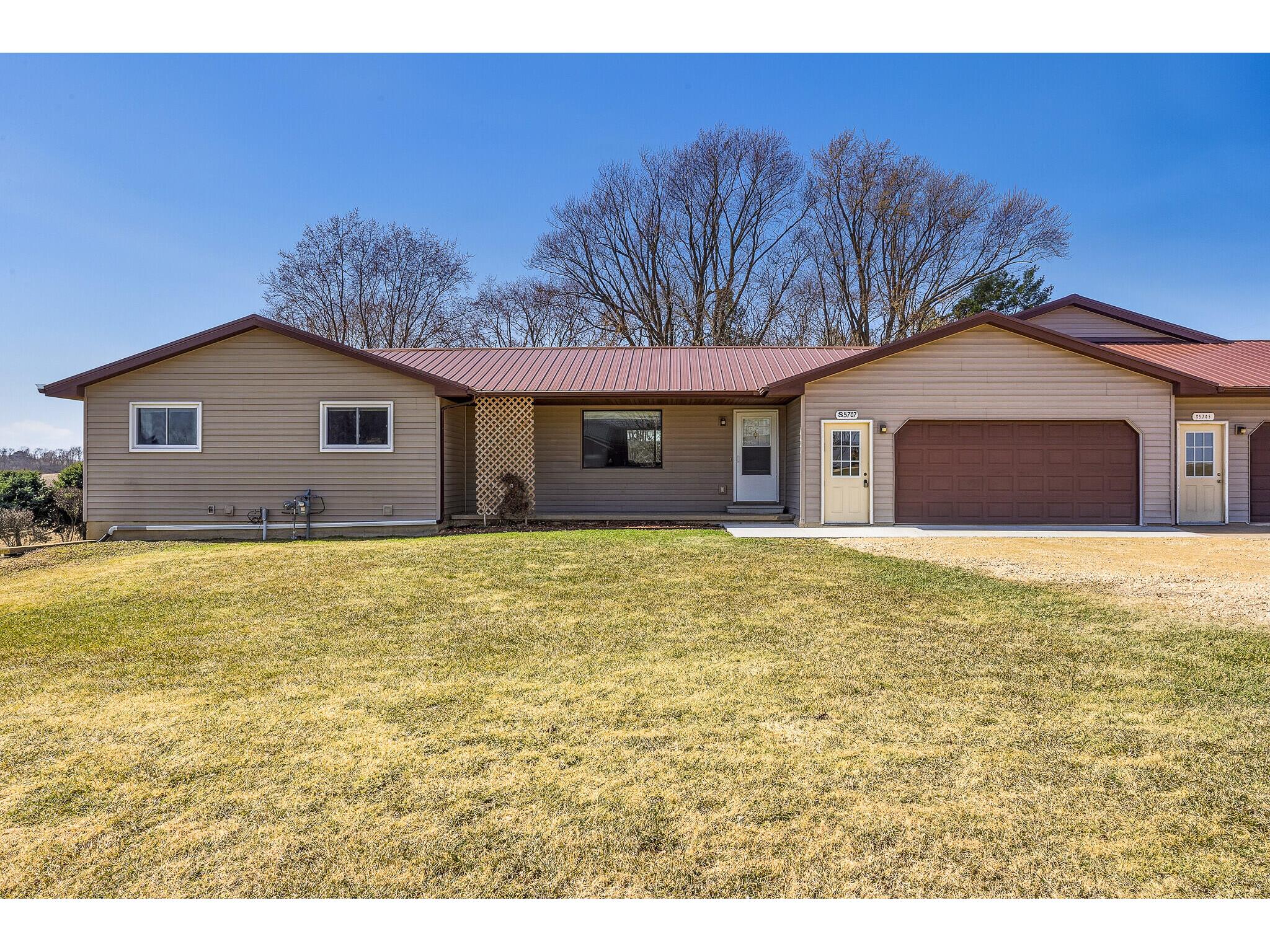 S5707 Meadowview Franklin WI 54665 1953612 image1