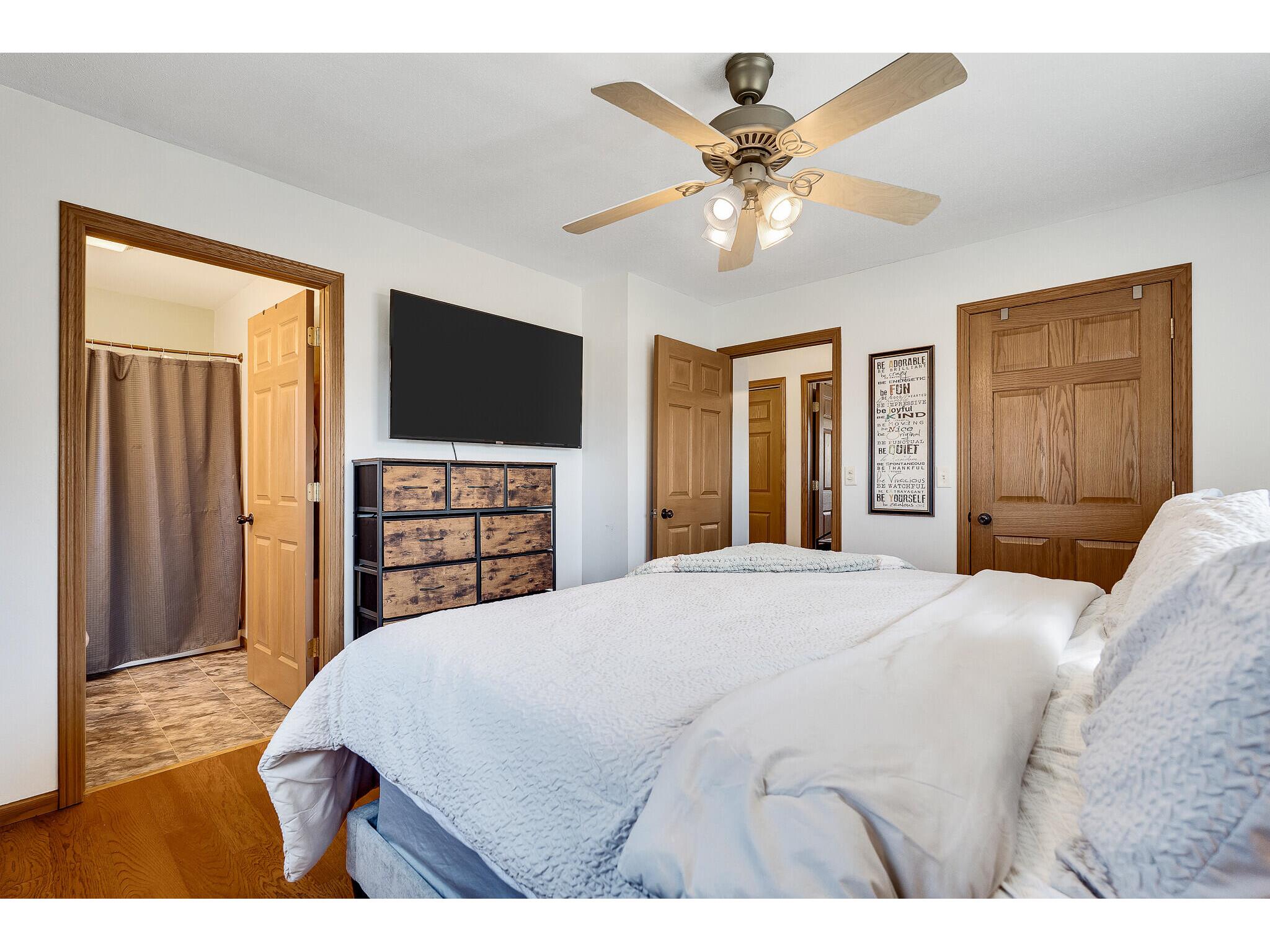 S5707 Meadowview Franklin WI 54665 1953612 image16