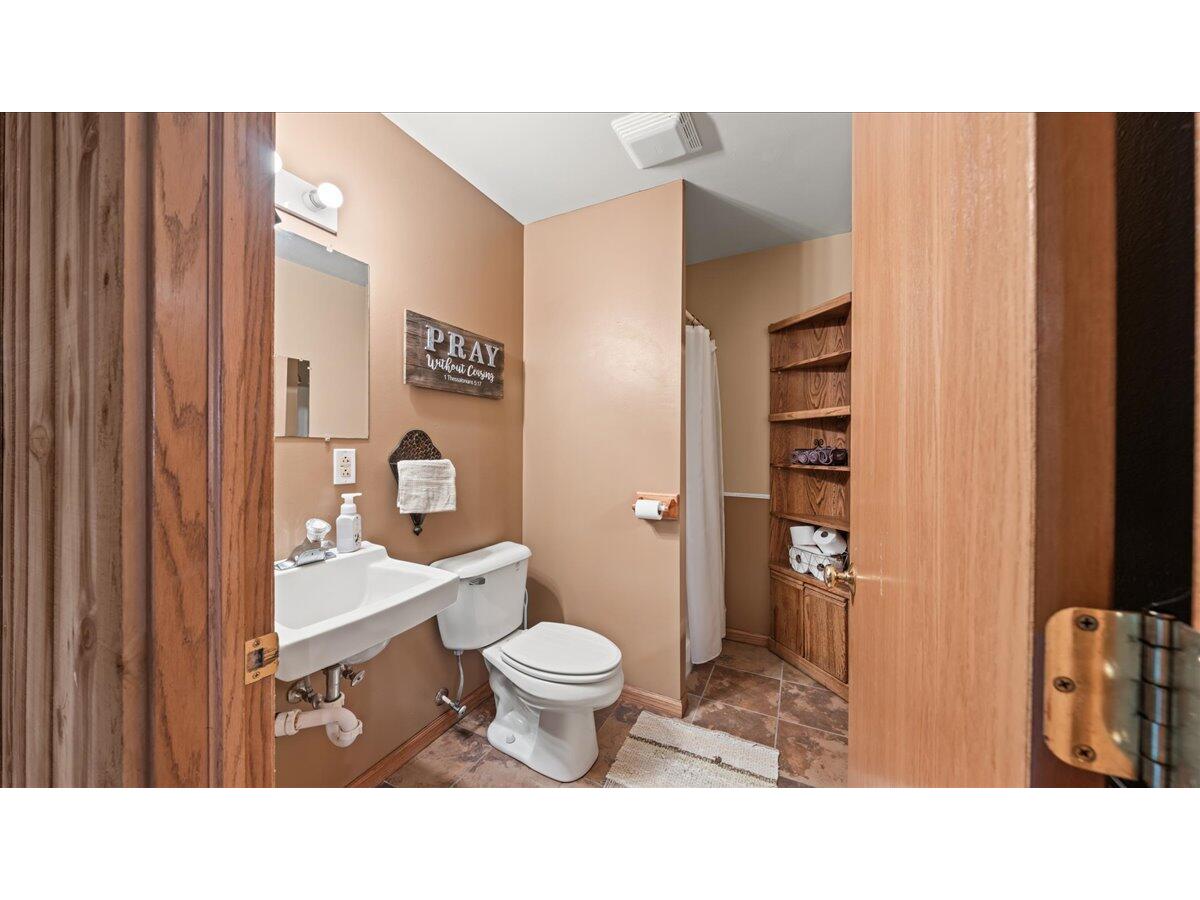 S5773 Reality Liberty WI 54664 1937217 image36