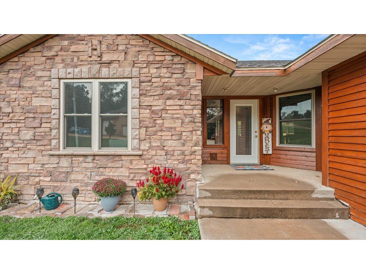 S5773 Reality Liberty WI 54664 1937217 image4