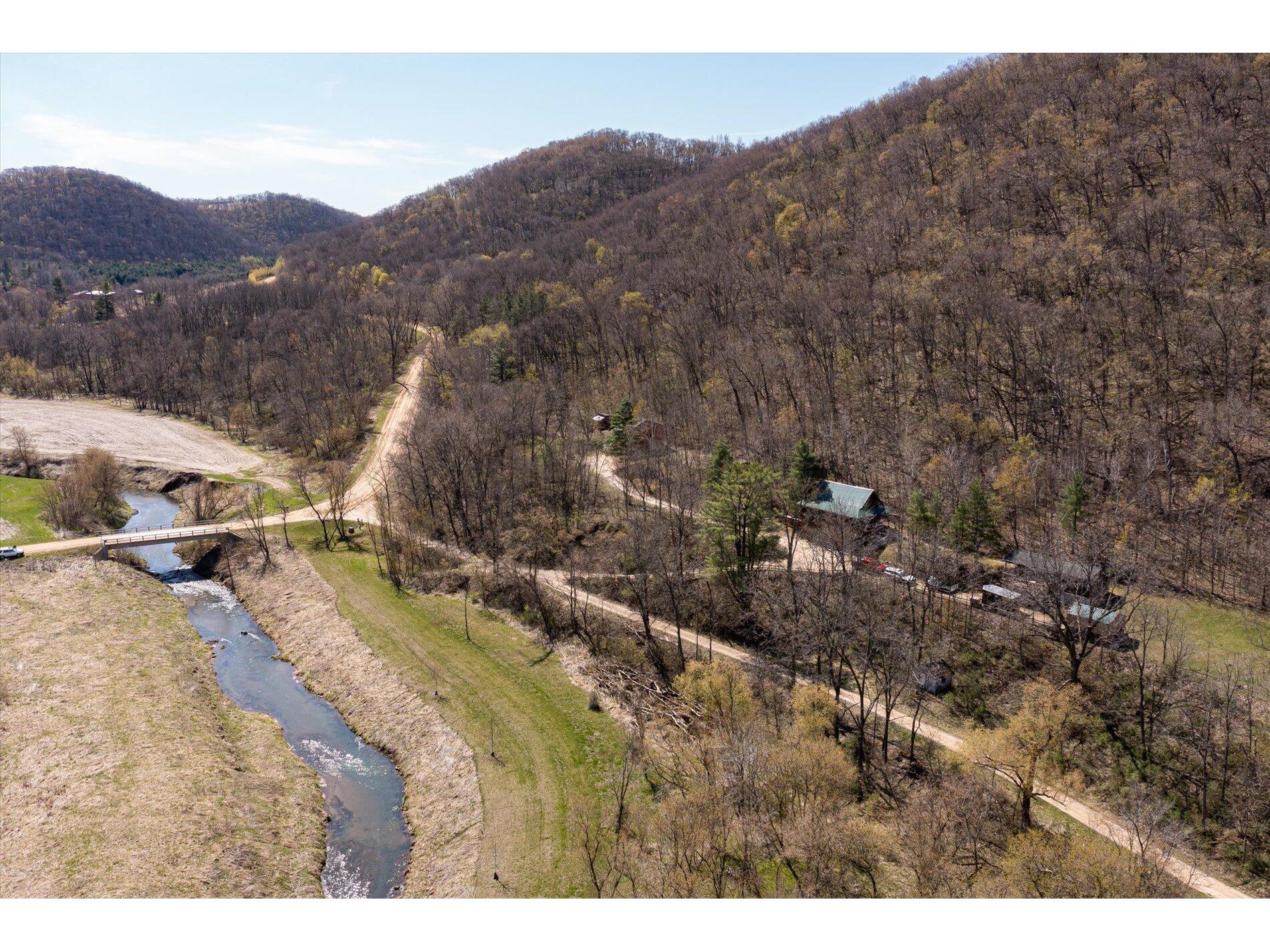 S5853 Oliver Genoa WI 54624 1833252 image1