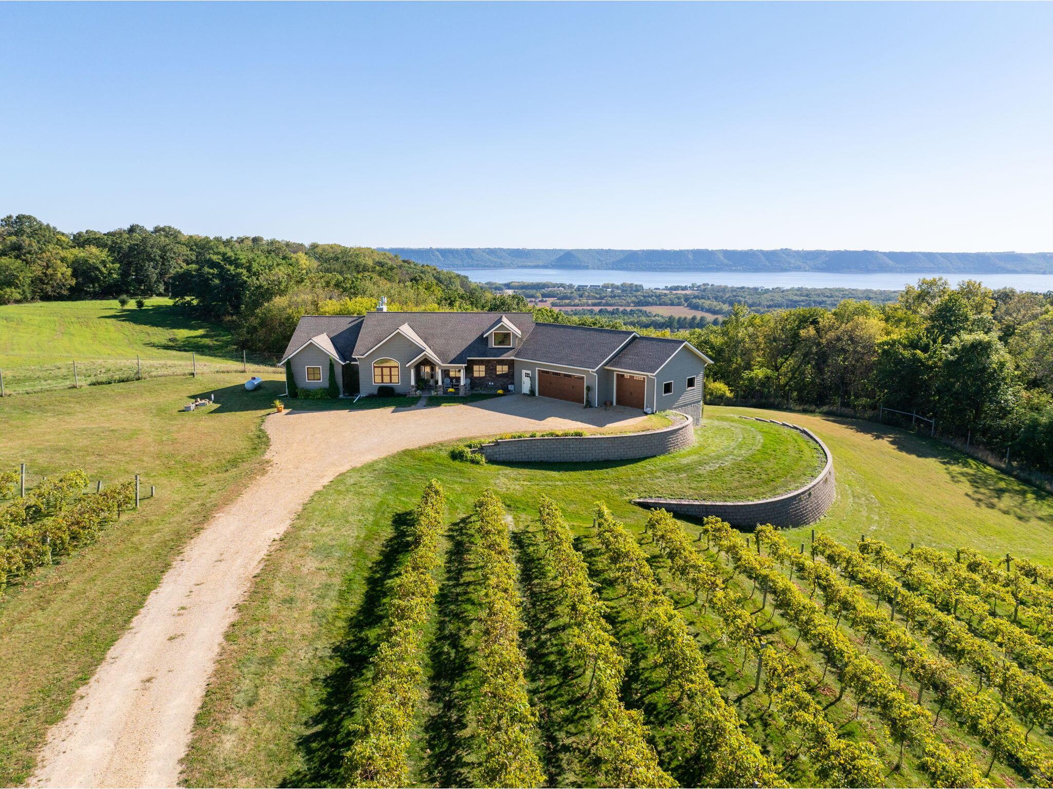 W10083 Pepin View Pepin WI 54759 1894292 image1