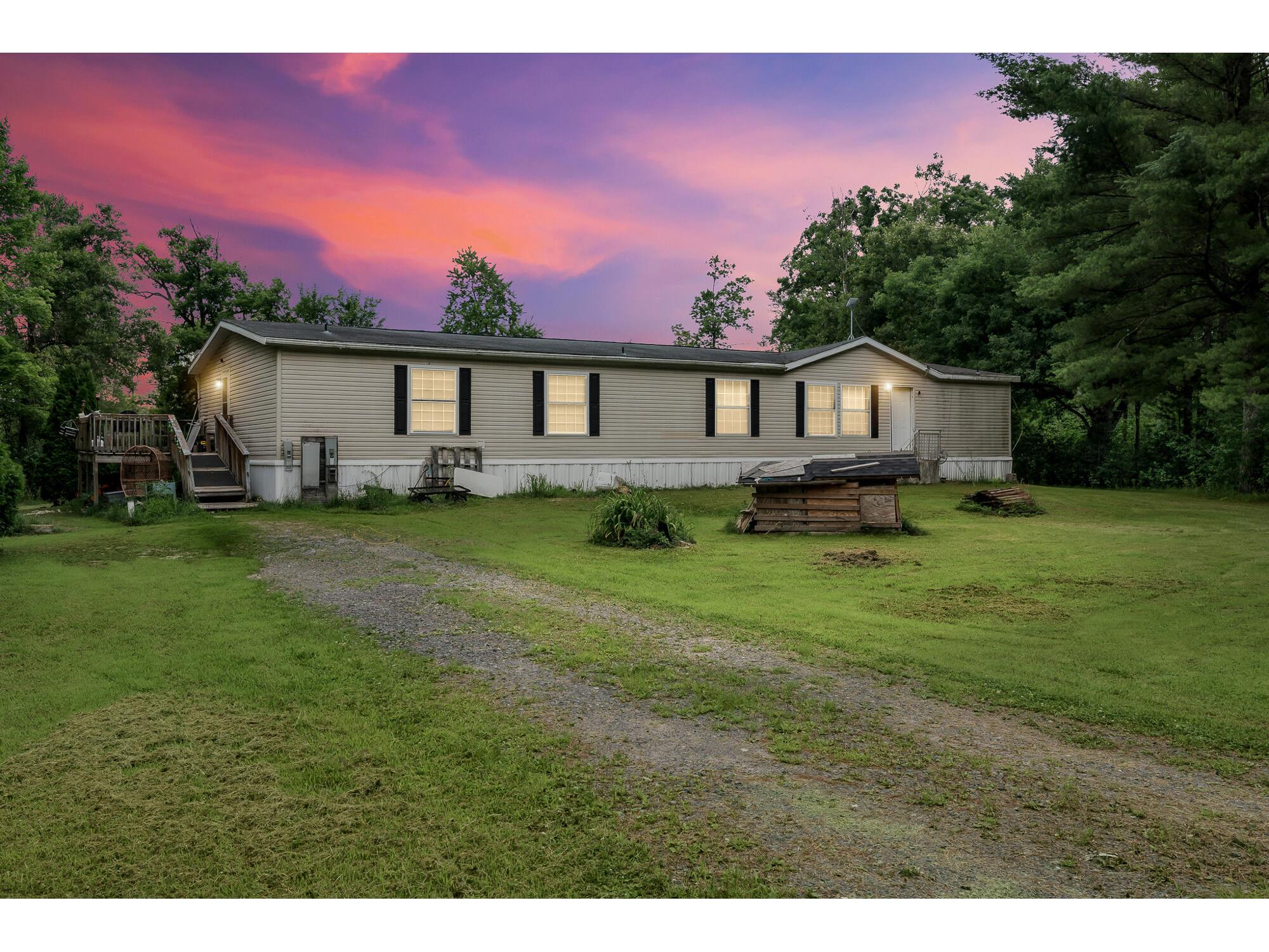 W10402 E 7th Brockway WI 54615 1970904 image1