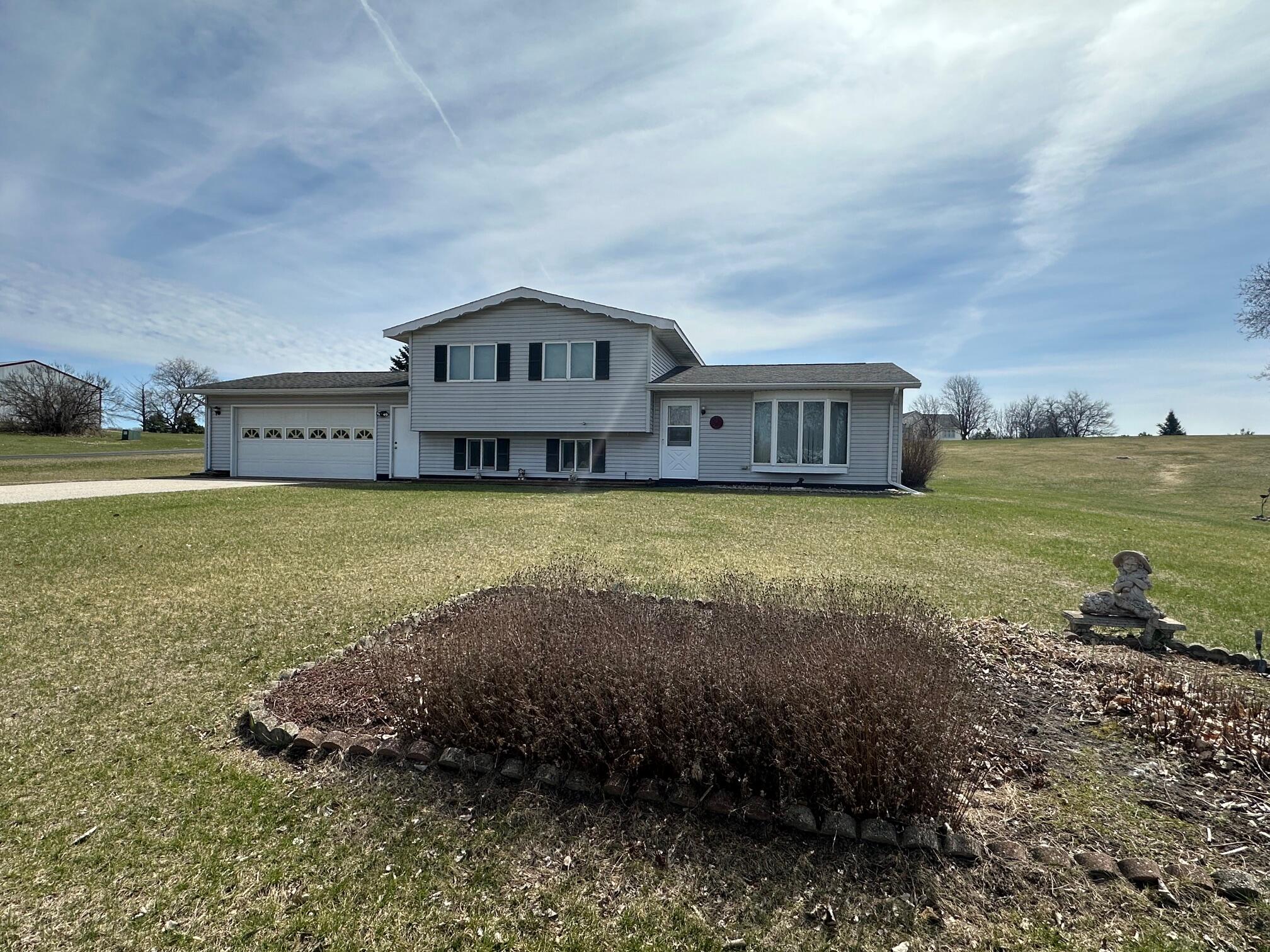 W15423 County Road CC Ettrick WI 54627 1914046 image1