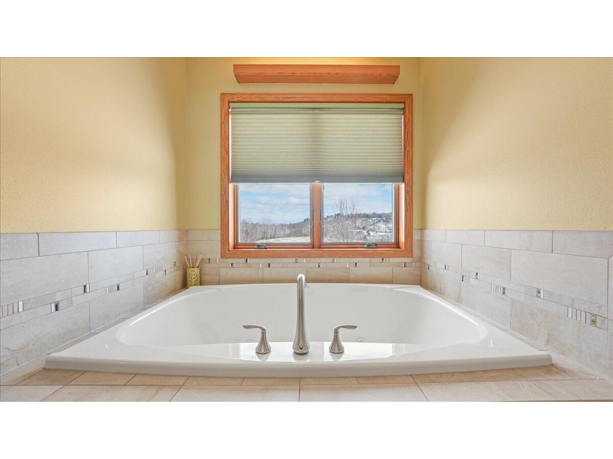 W16091 Dewey Northfield WI 54758 1952459 image15