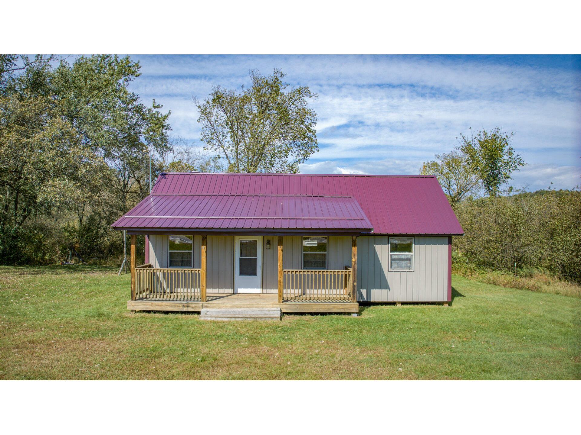 W16396 County Rd C Franklin WI 54659 1940686 image1