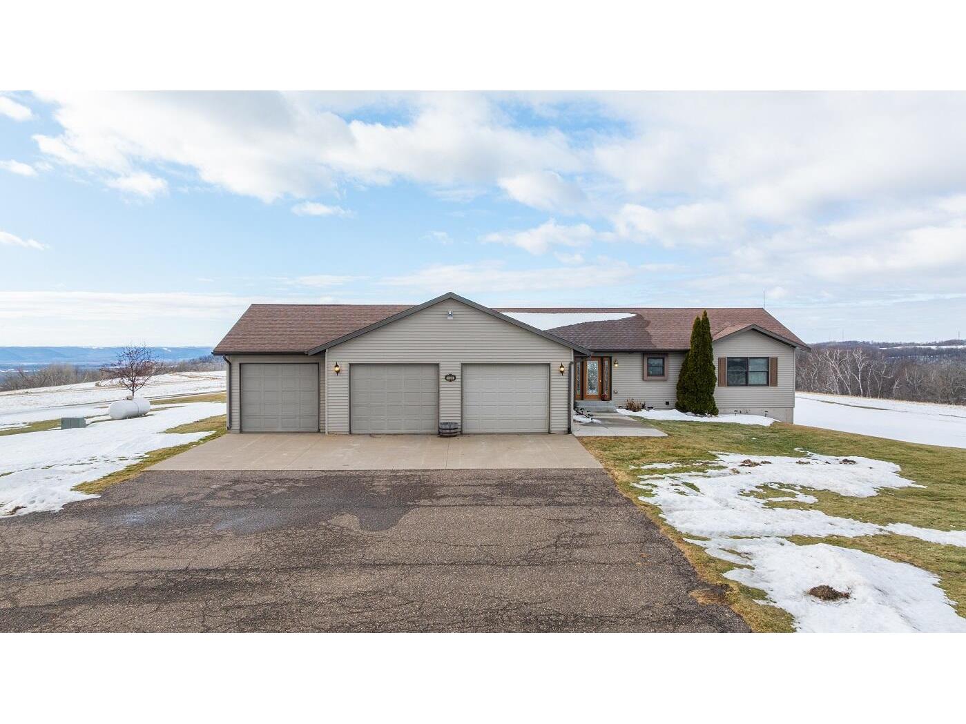 W1660 Maplewood Belvidere WI 54610 1954584 image11