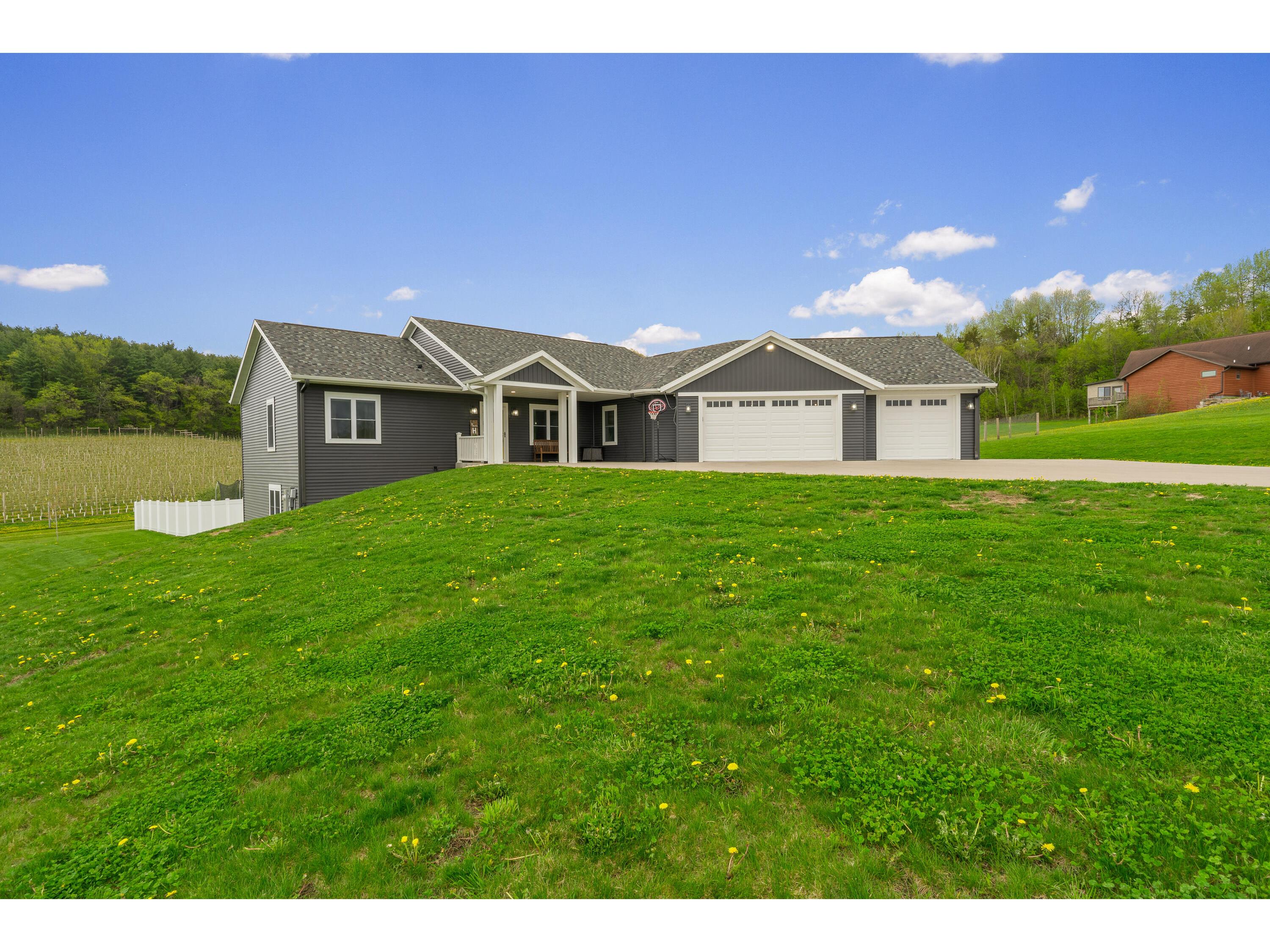 W19801 Bluestem Gale WI 54630 1834160 image1