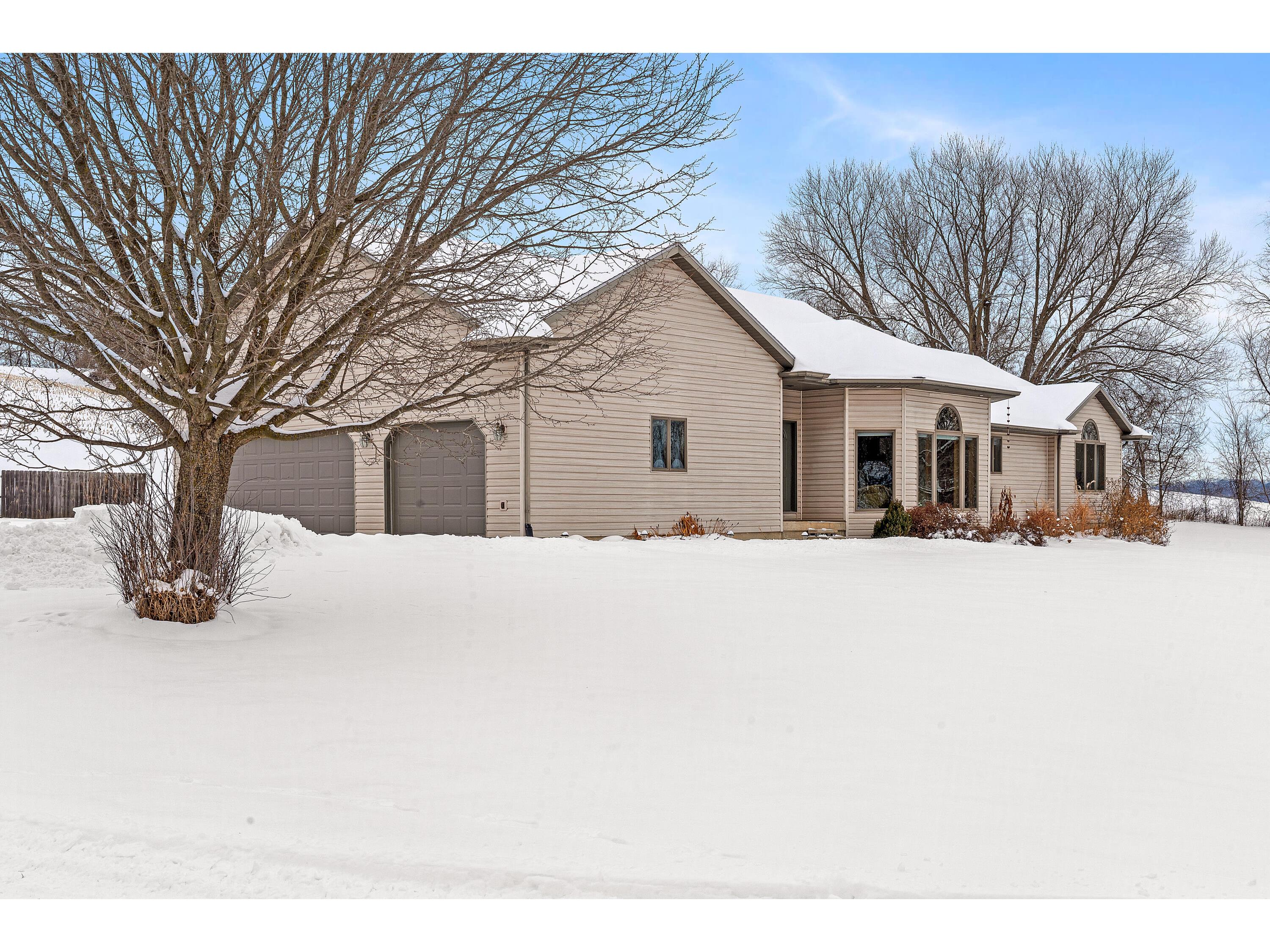 W20744 Hammer Gale WI 54630 1944793 image1